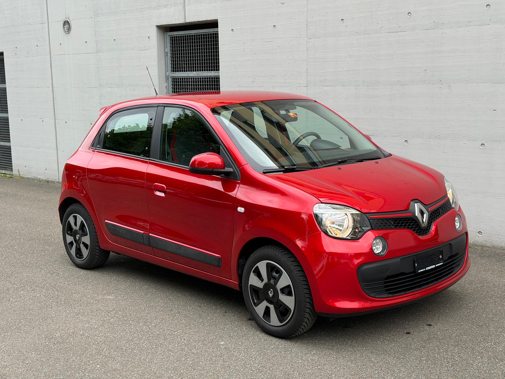 RENAULT Twingo 0.9 Swiss Edition-image-1