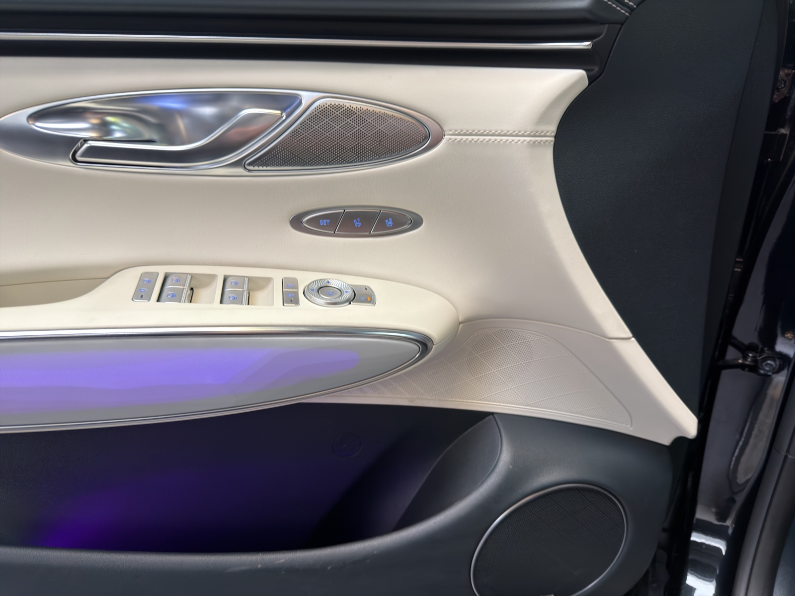GENESIS GV70 Electrified Sport kWh 77,4 AWD-image-17