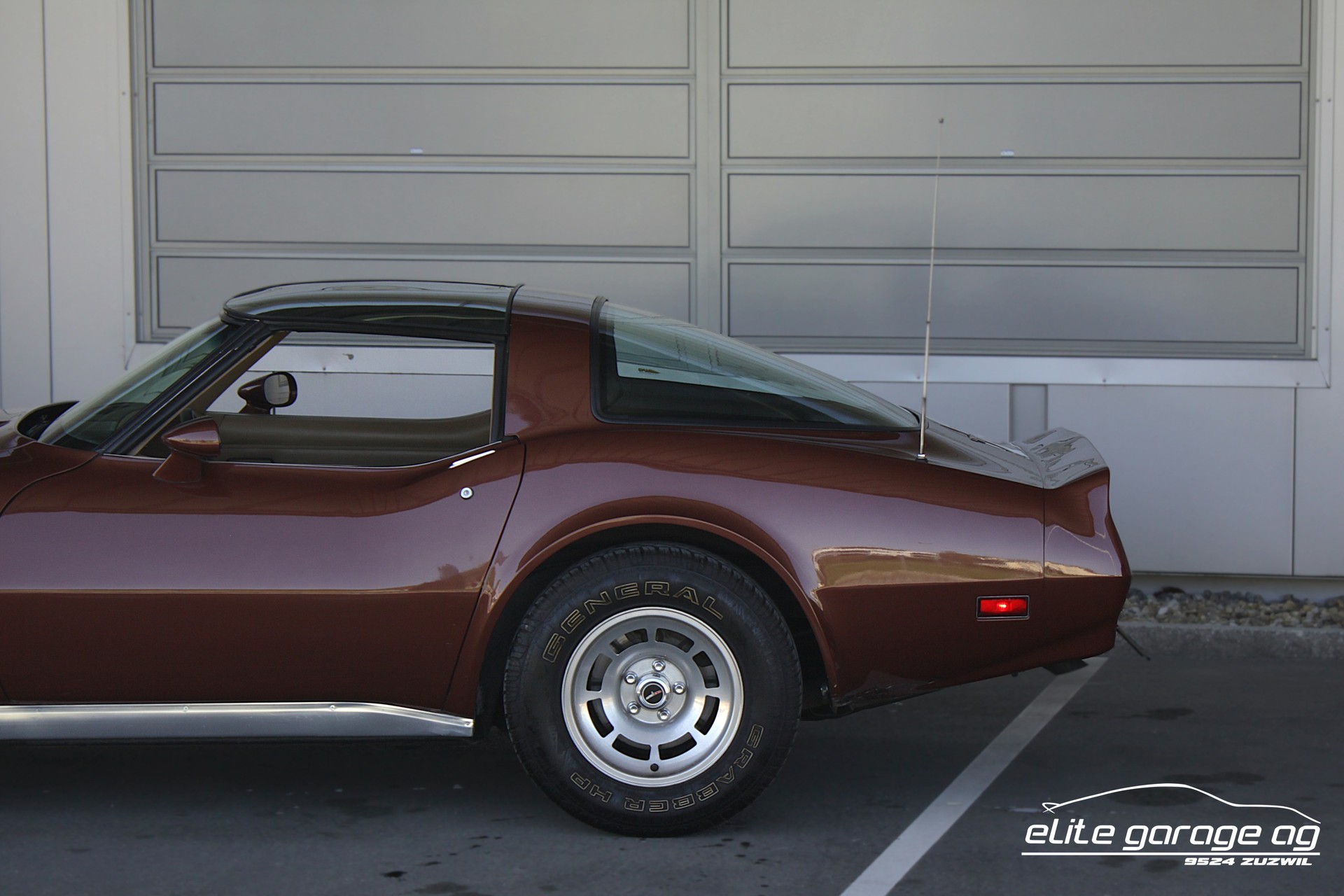 CHEVROLET Corvette C3 5.7 Handschalter VETERANENGEPRÜFT-image-12