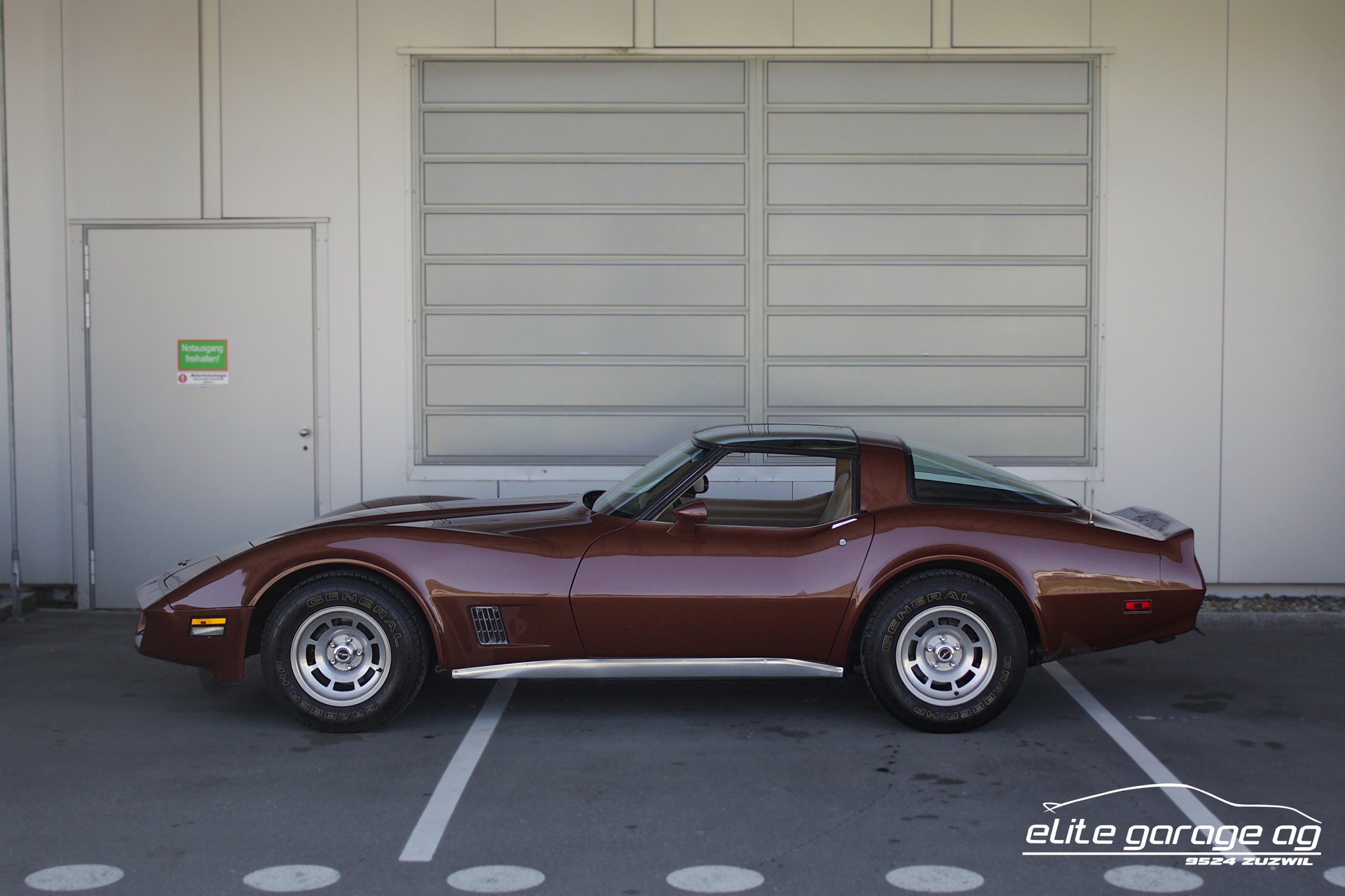 CHEVROLET Corvette C3 5.7 Handschalter VETERANENGEPRÜFT-image-1