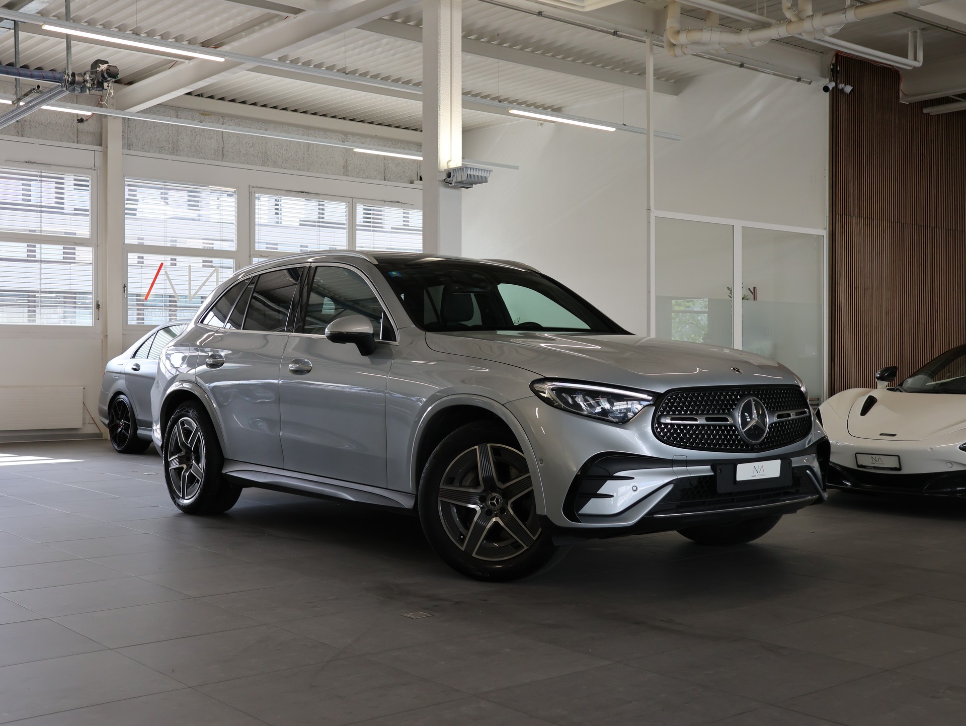 MERCEDES-BENZ GLC 220 d AMG Line 4Matic 9G-Tronic *Werksgarantie*Panorama*AHK*