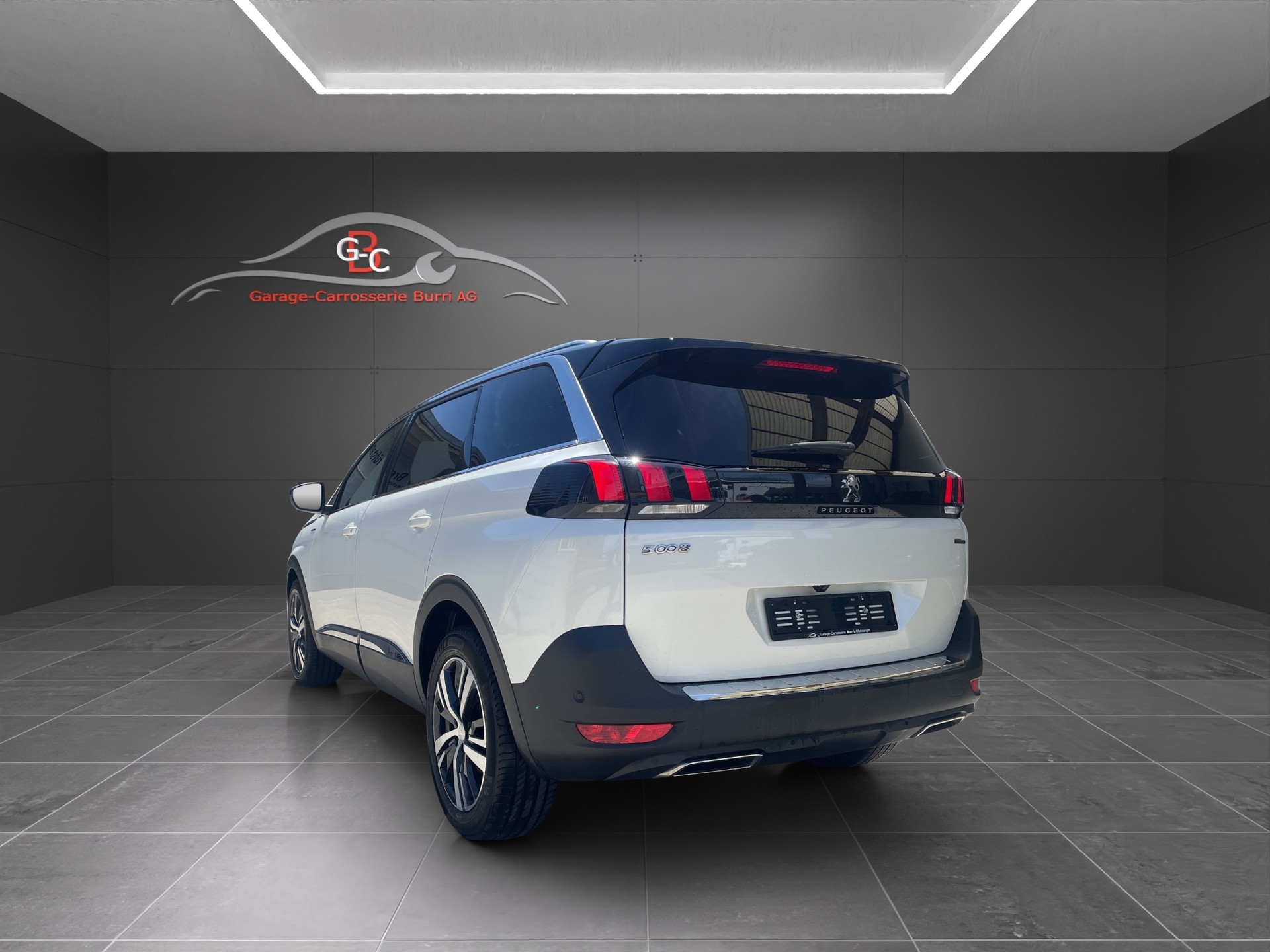 PEUGEOT 5008 1.6 Pure Tech GT LineEAT8-image-5