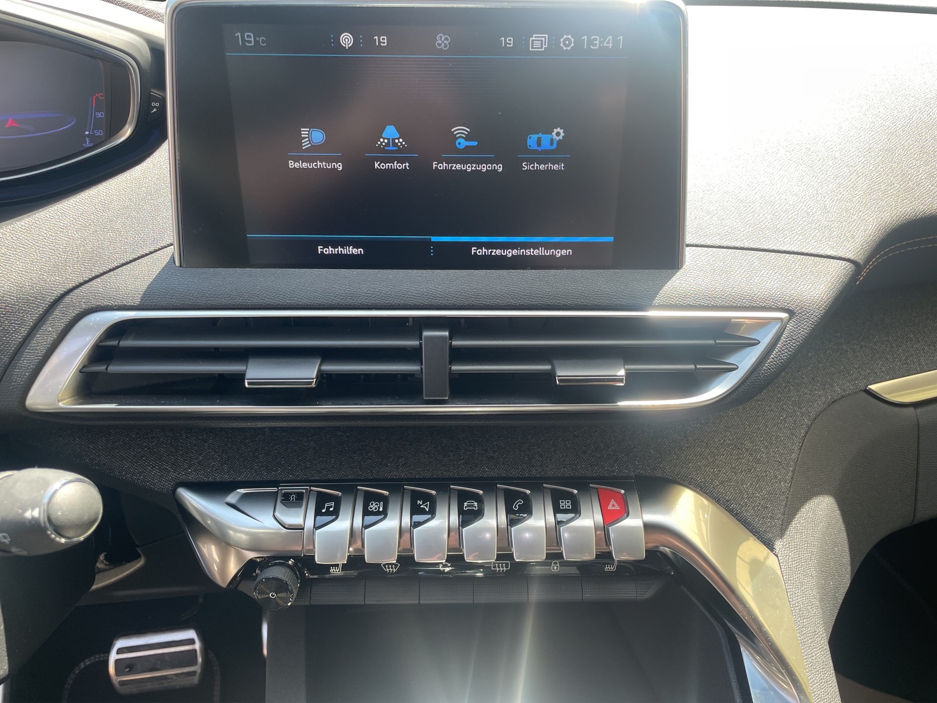 PEUGEOT 5008 1.6 Pure Tech GT LineEAT8-image-10