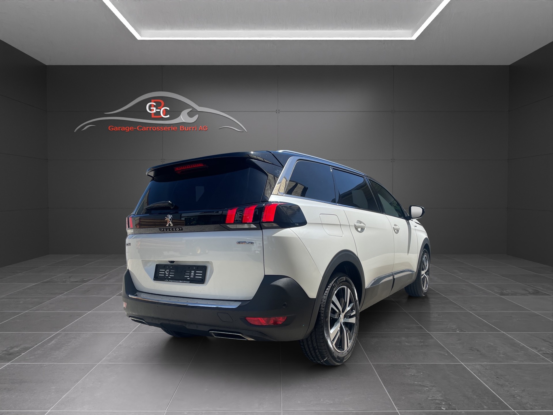 PEUGEOT 5008 1.6 Pure Tech GT LineEAT8-image-3