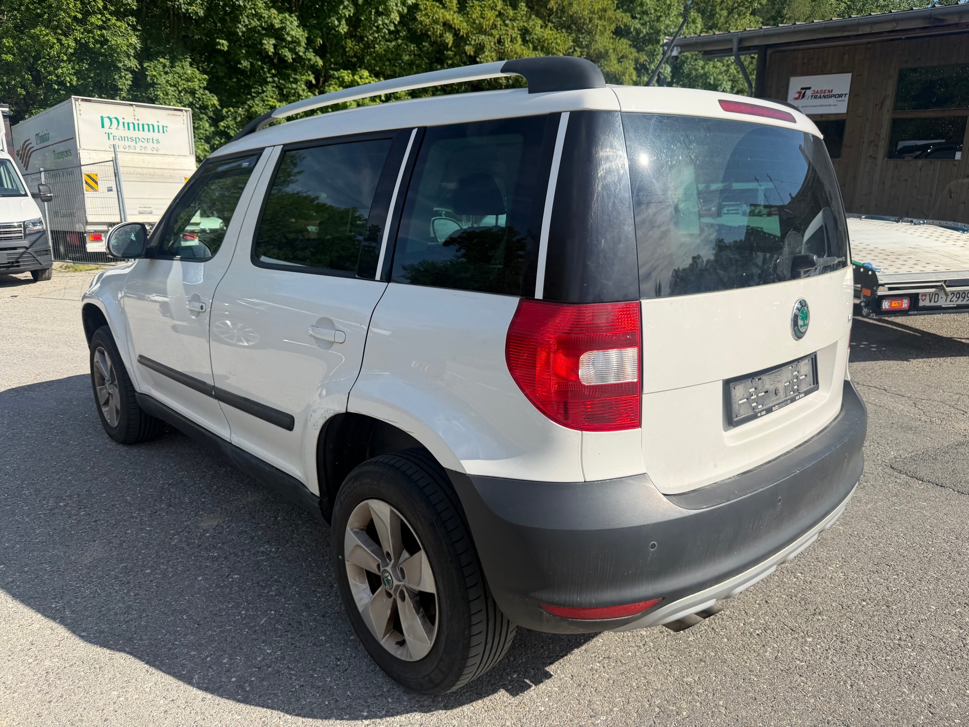 SKODA Yeti 2.0 TDI Ambition 4x4-image-5