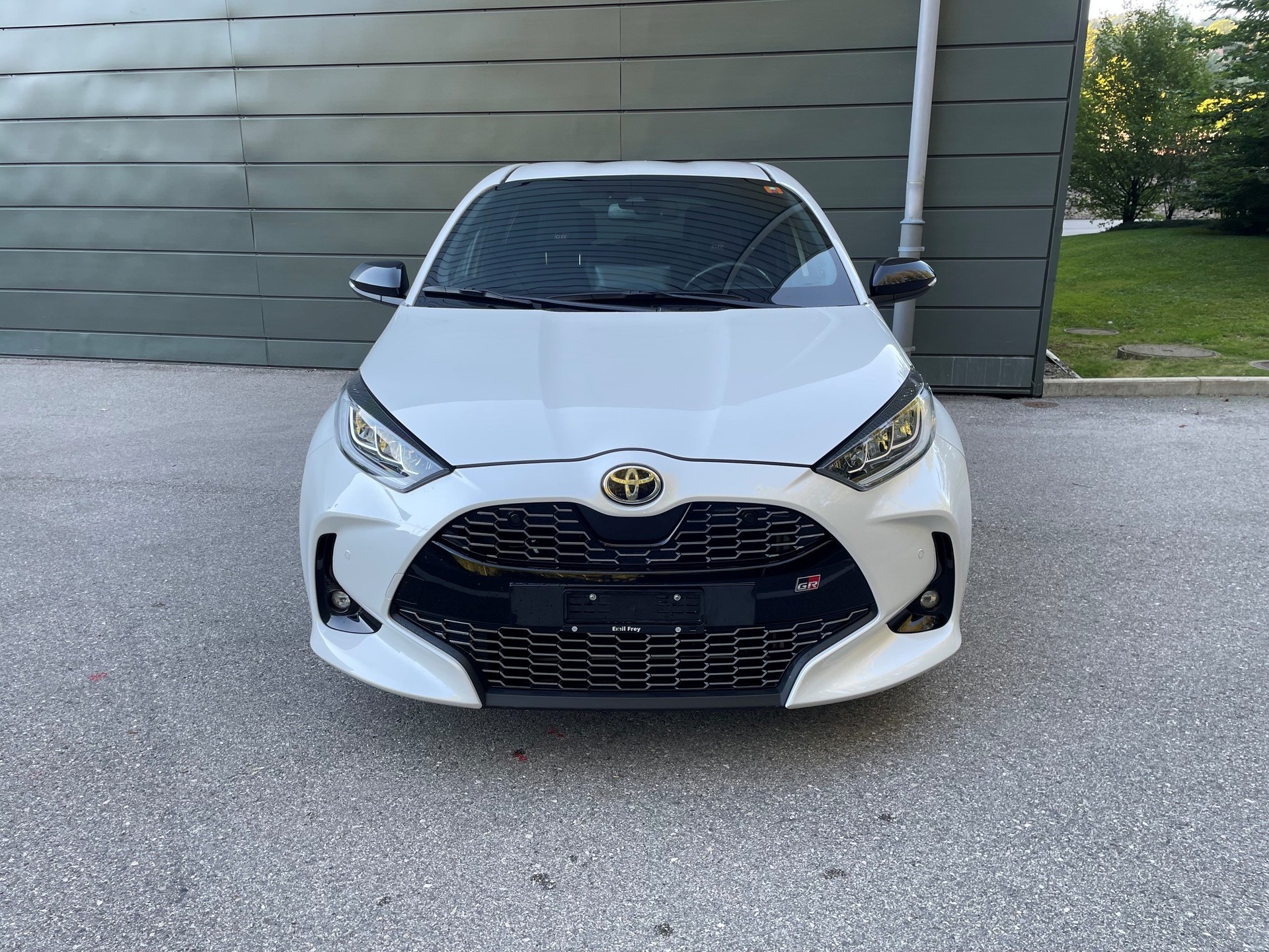 TOYOTA 1.5 VVT-i HSD GR Sport-image-2