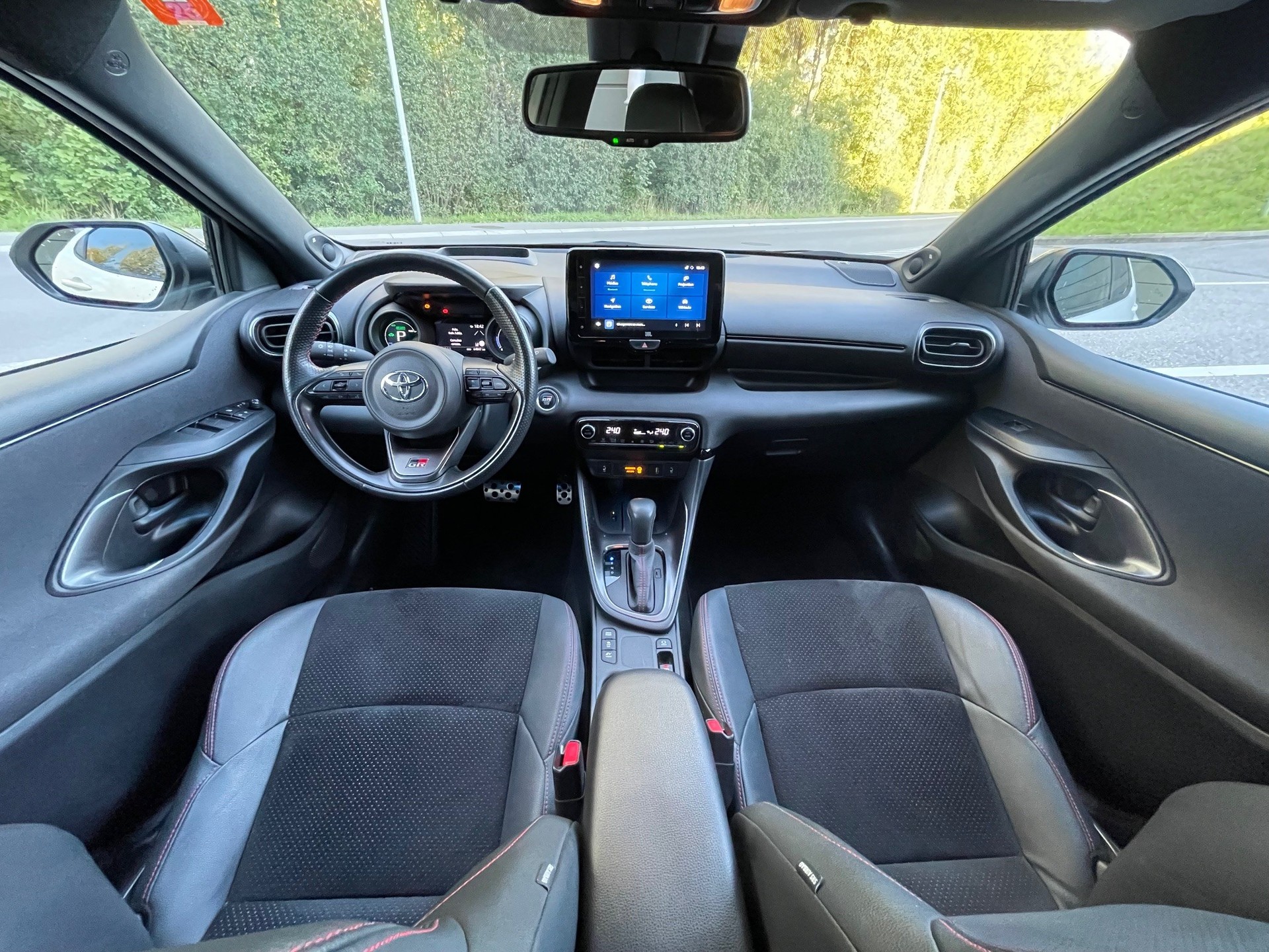 TOYOTA 1.5 VVT-i HSD GR Sport-image-6