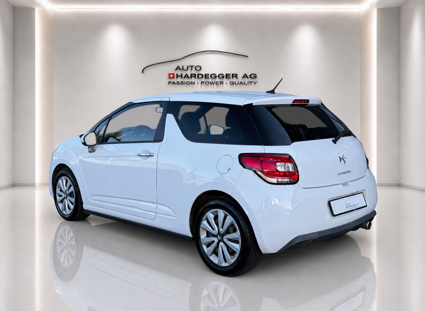 DS AUTOMOBILES DS3 1.6 16V e-HDi SO Chic inkl. Garantie!-image-5