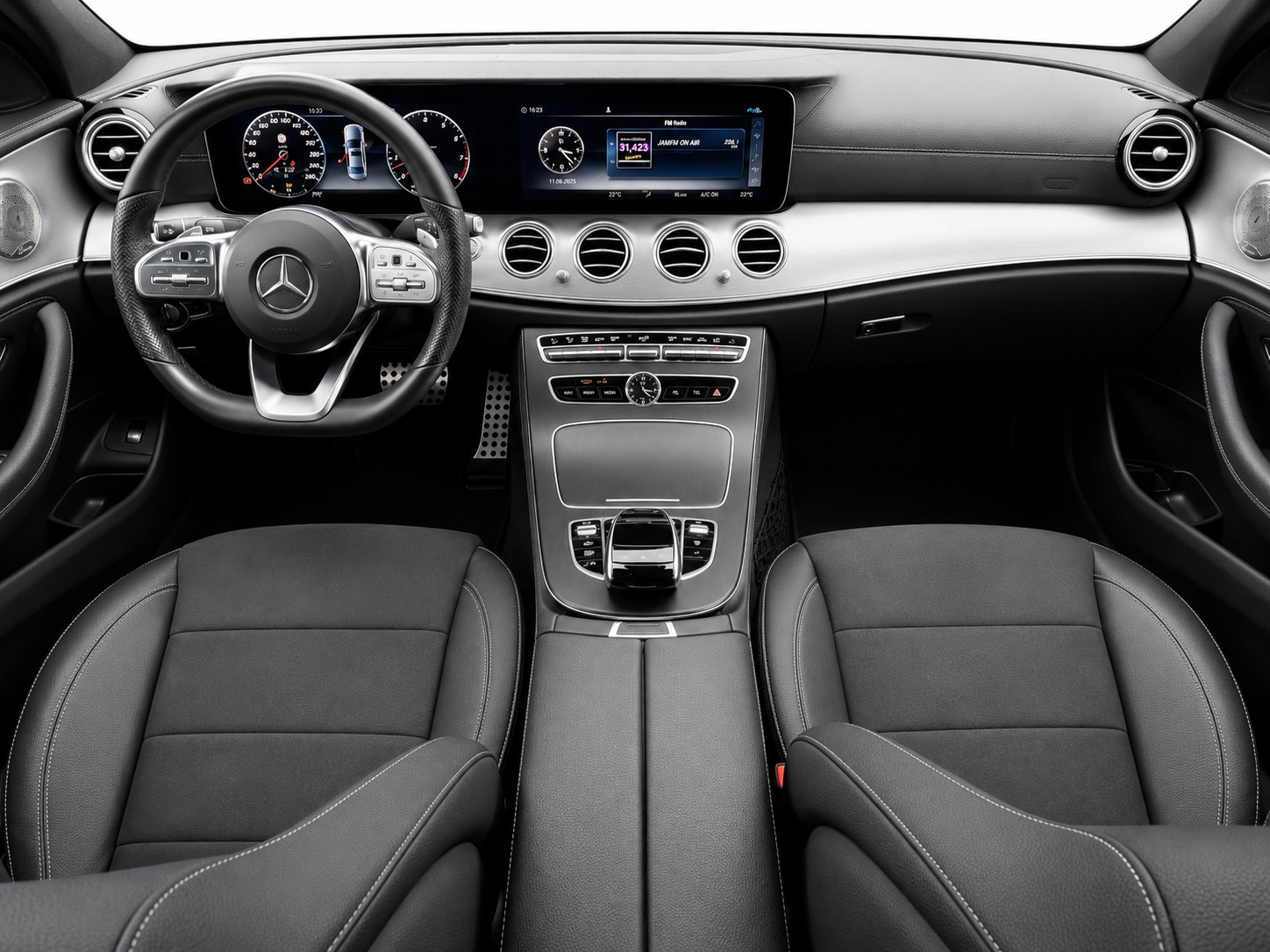 MERCEDES-BENZ E 450 AMG Line 4matic CH FAHRZEUG-image-9