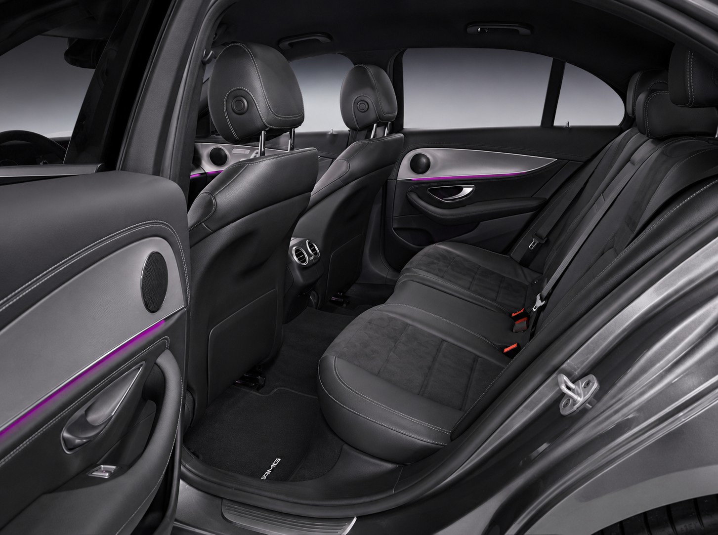 MERCEDES-BENZ E 450 AMG Line 4matic CH FAHRZEUG-image-10
