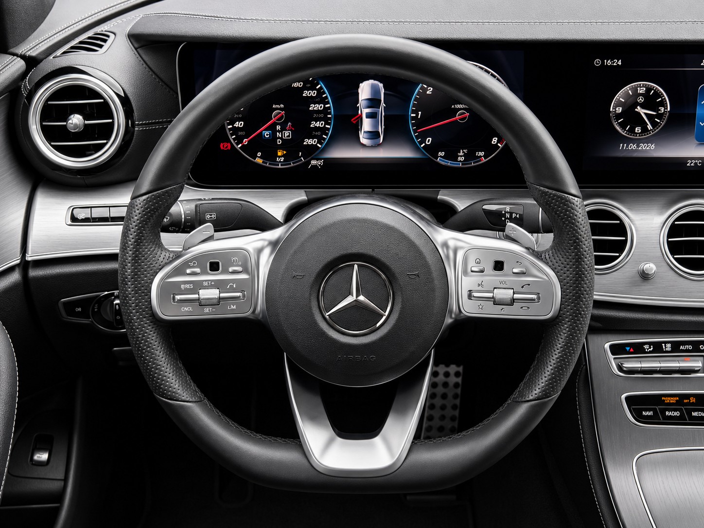 MERCEDES-BENZ E 450 AMG Line 4matic CH FAHRZEUG-image-11