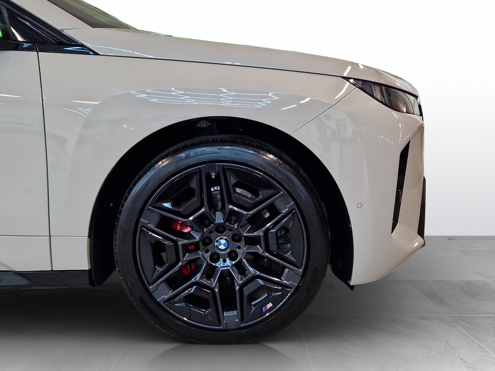 BMW iX xDrive60 M Sport Pro-image-22