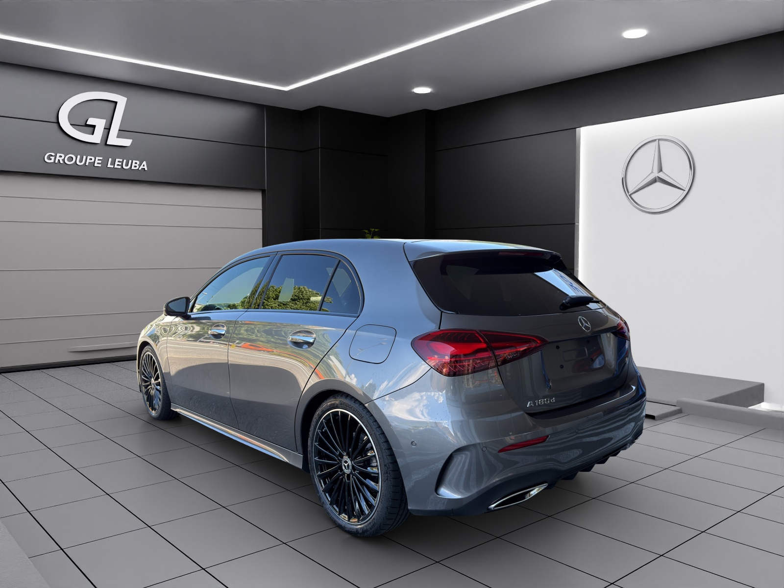 MERCEDES-BENZ A 180 d 8G-DCT-showroom-element-3