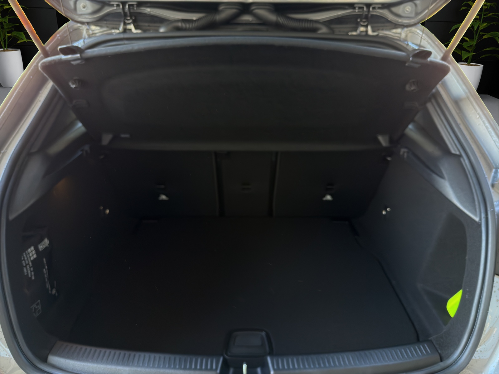 MERCEDES-BENZ A 180 d 8G-DCT-image-14