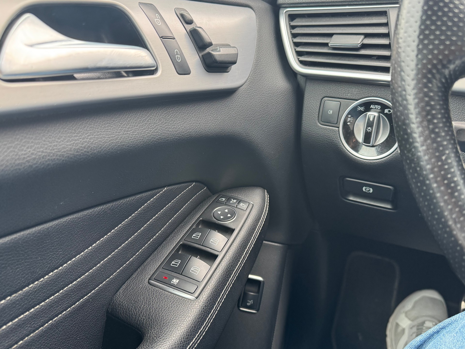 MERCEDES-BENZ ML 350 BlueTEC Executive 4Matic 7G-Tronic-image-13