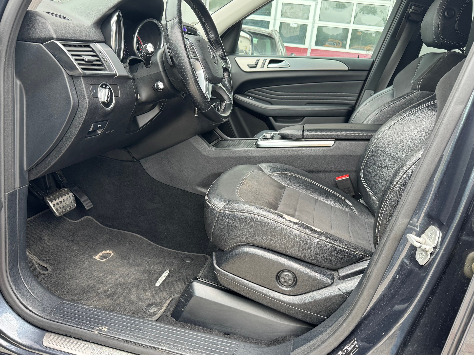 MERCEDES-BENZ ML 350 BlueTEC Executive 4Matic 7G-Tronic-image-9