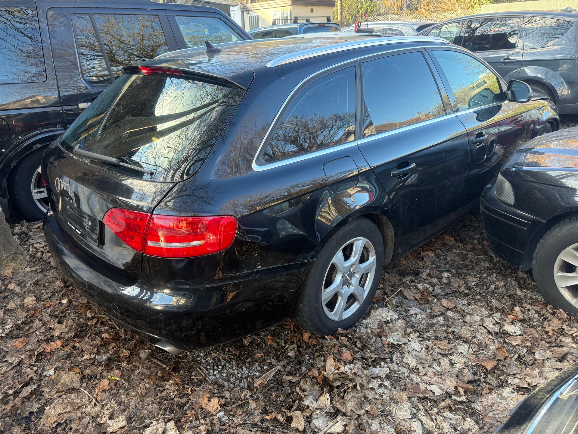 AUDI A4 Avant 3.2 FSI quattro tiptronic-image-5