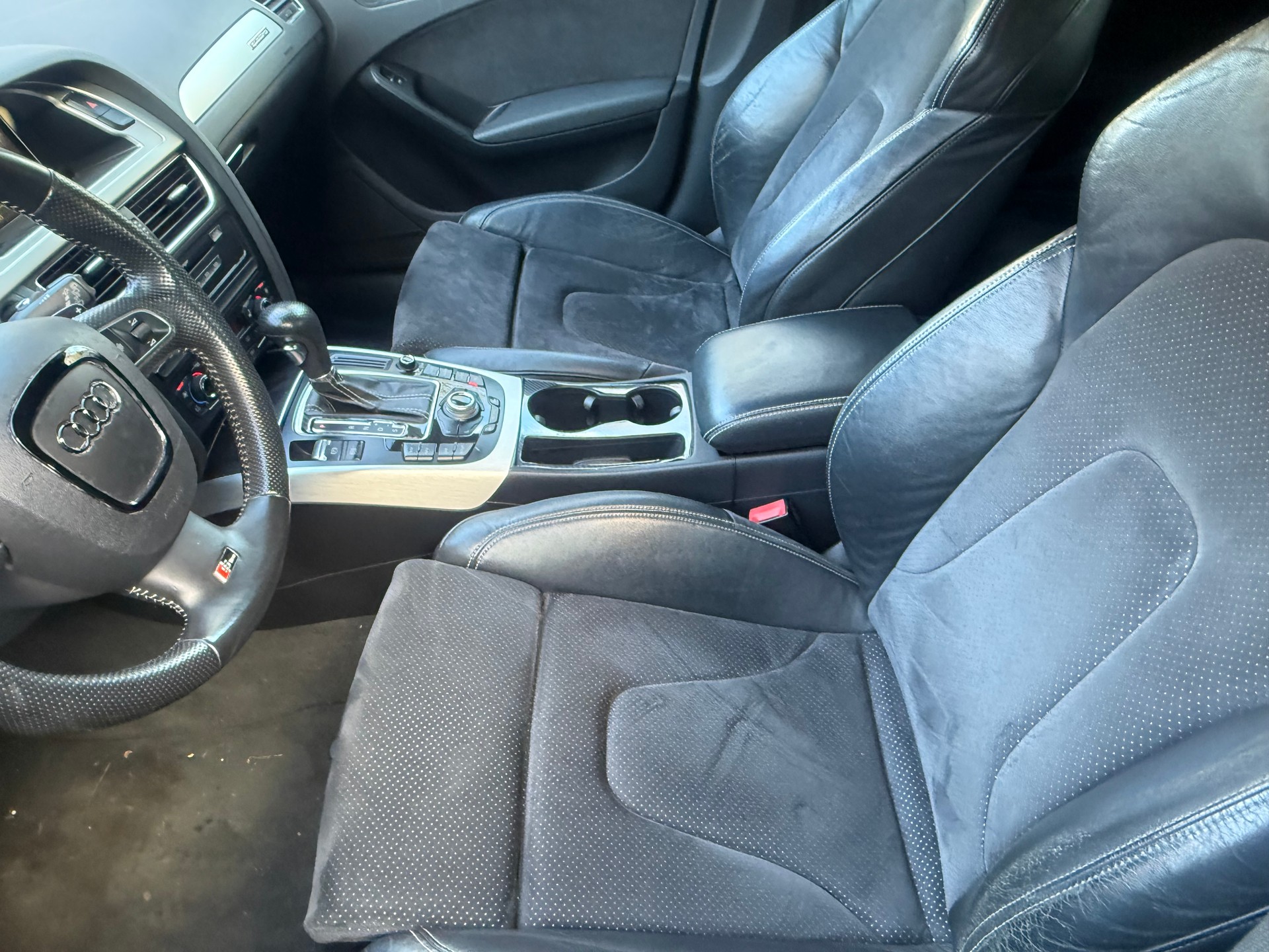 AUDI A4 Avant 3.2 FSI quattro tiptronic-image-10