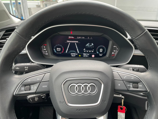 AUDI Q3 40 TFSI quattro-image-10