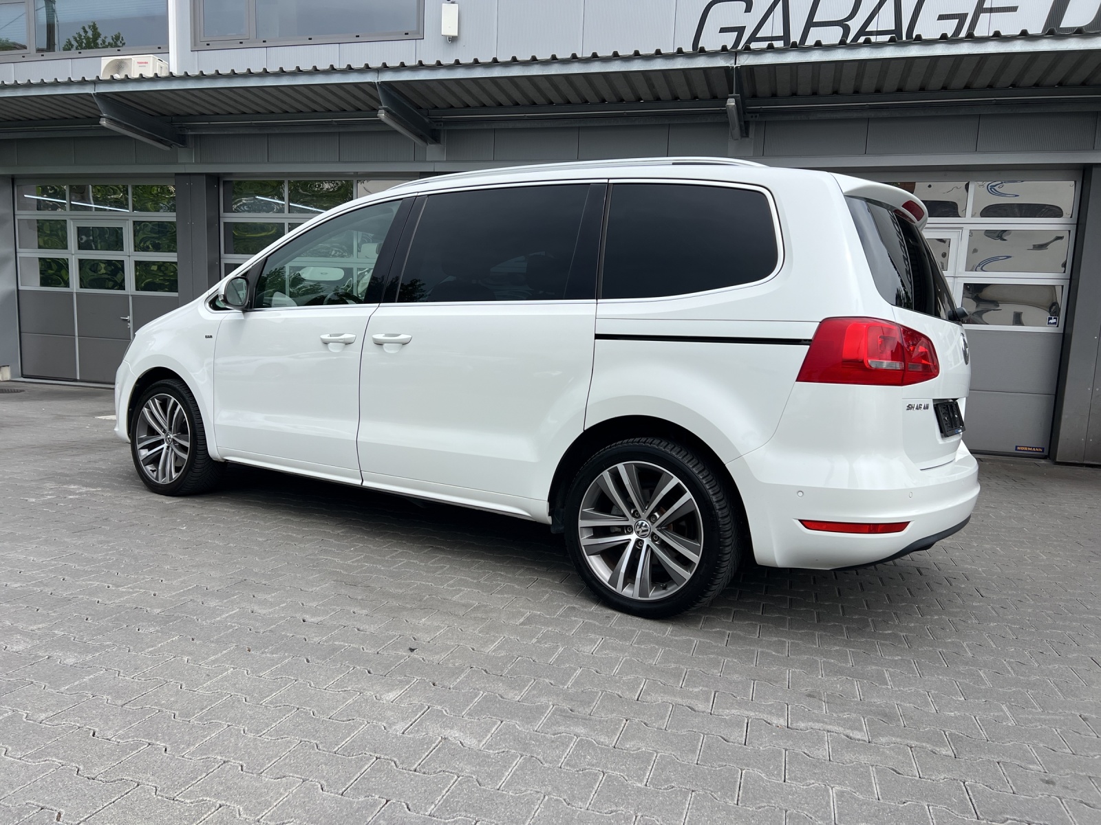 VW Sharan 2.0 TSI Comfortline Cup DSG-showroom-element-2