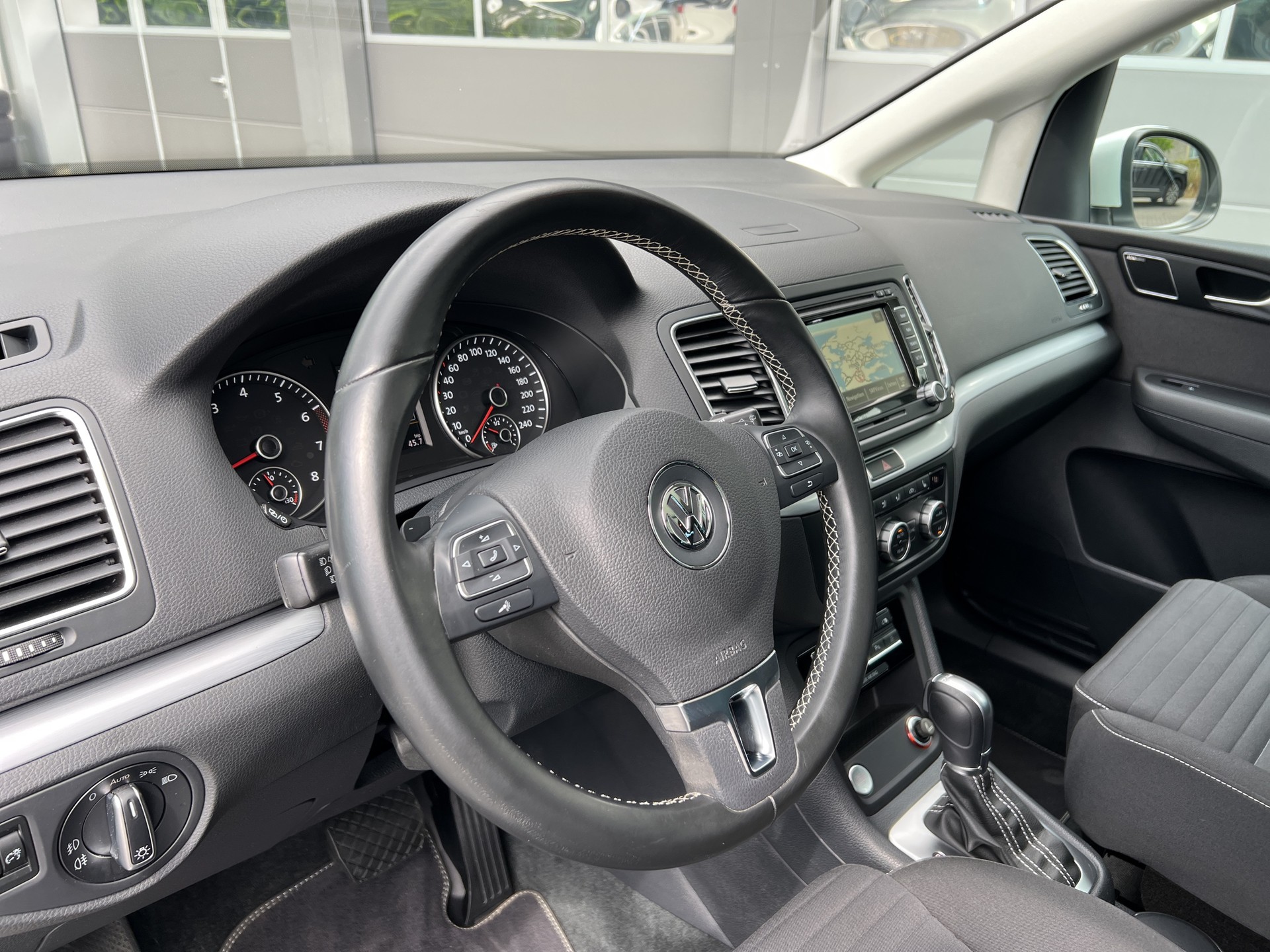VW Sharan 2.0 TSI Comfortline Cup DSG-image-13