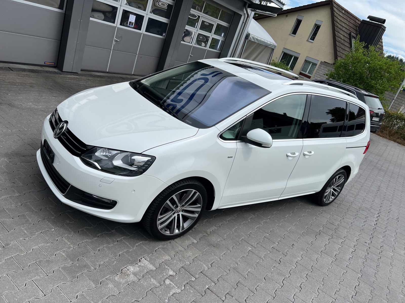 VW Sharan 2.0 TSI Comfortline Cup DSG-image-18