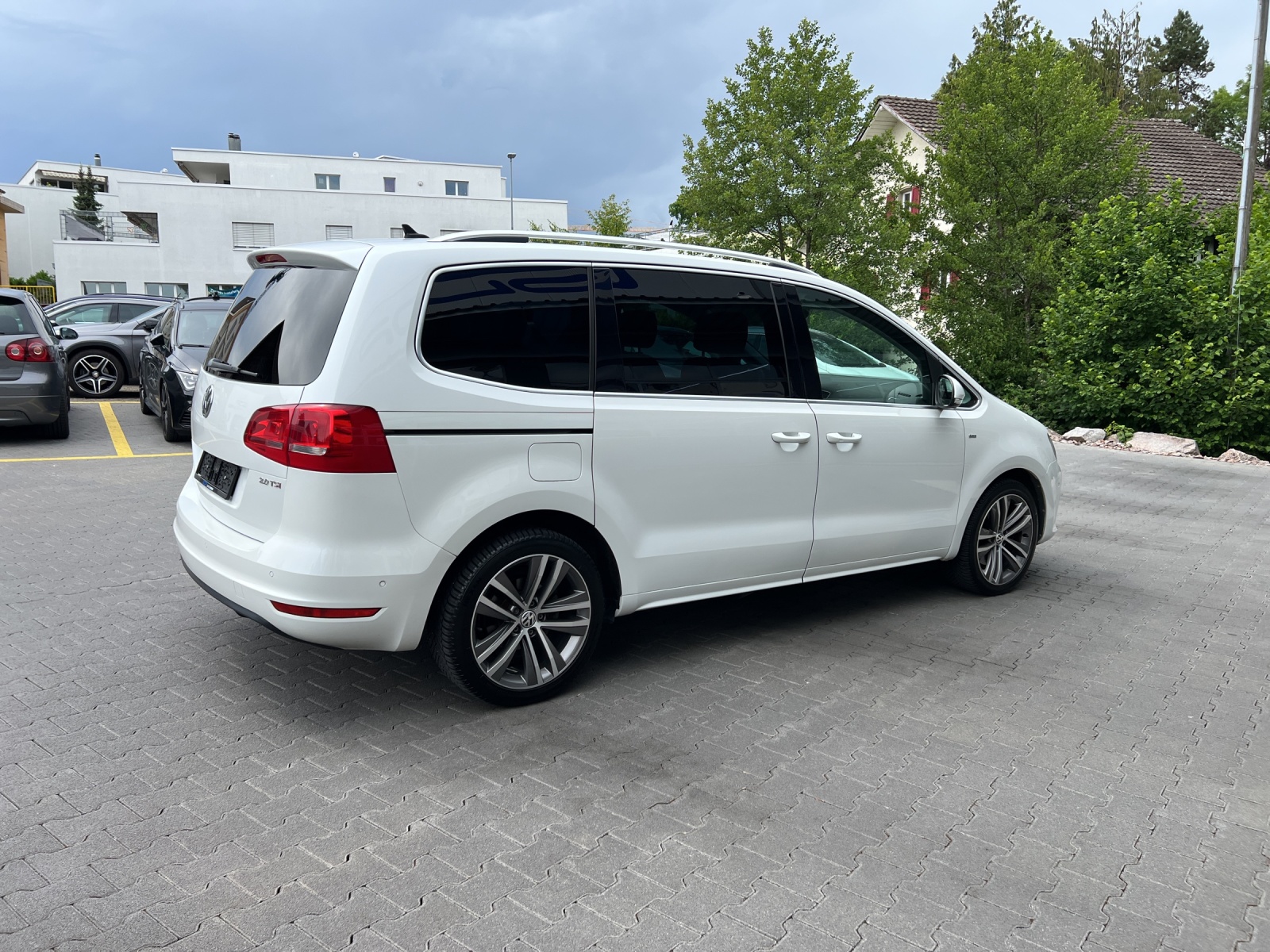 VW Sharan 2.0 TSI Comfortline Cup DSG-showroom-element-3