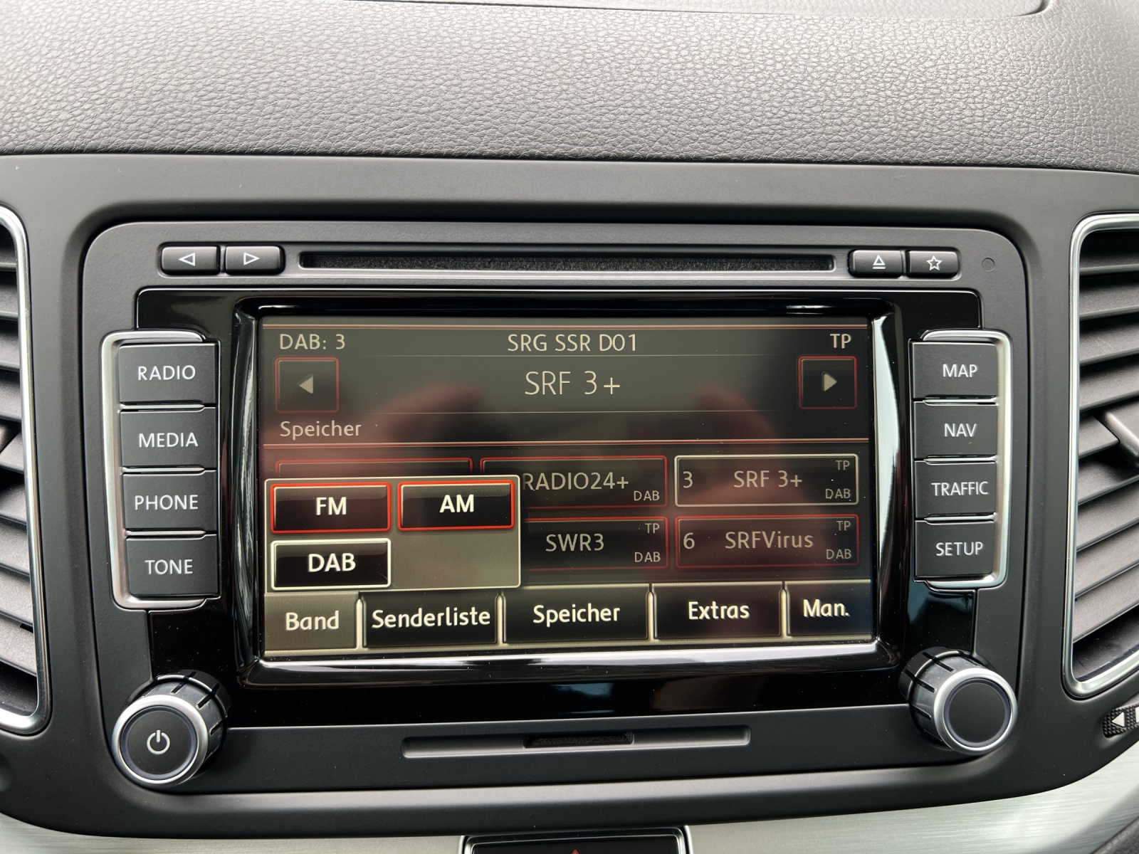 VW Sharan 2.0 TSI Comfortline Cup DSG-image-15