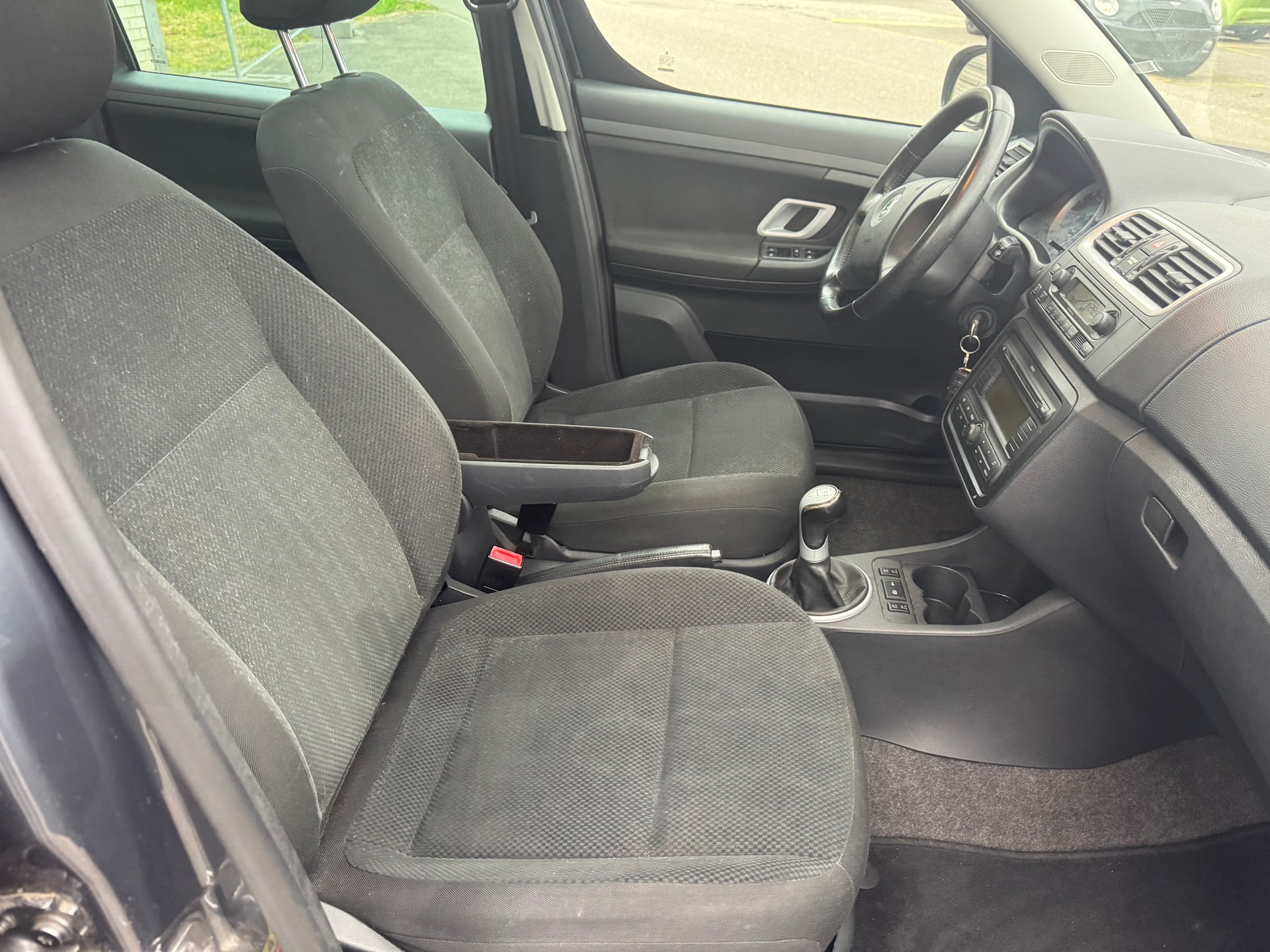 SKODA Roomster 1.6 Style-image-7