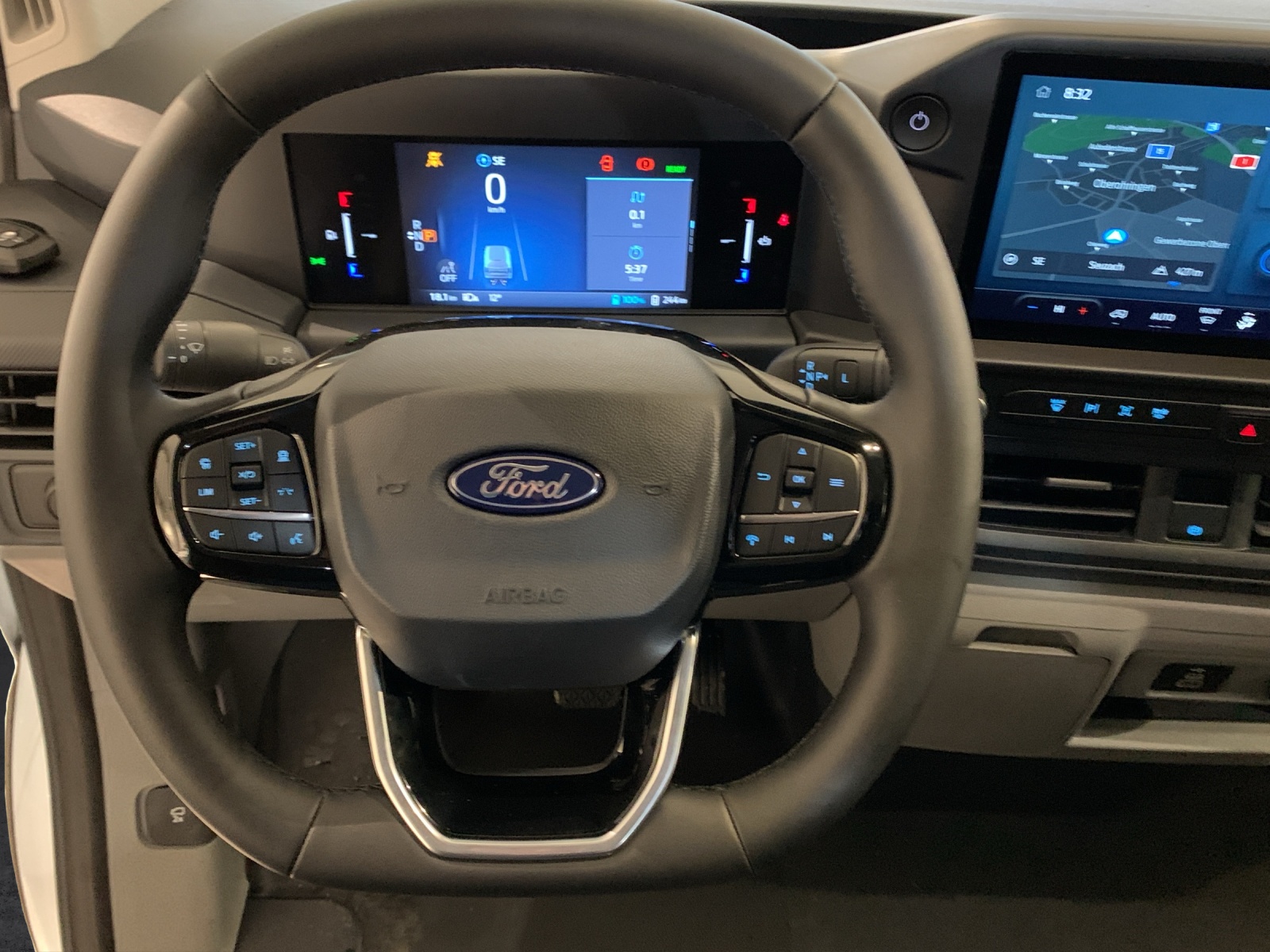 FORD E-Transit C Van 320 L1 Trend-image-8