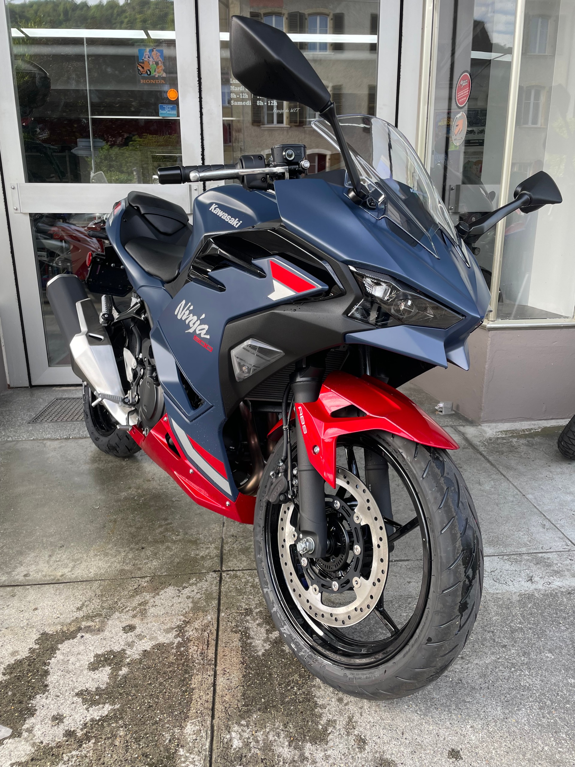 KAWASAKI Ninja 500 SE-image-1