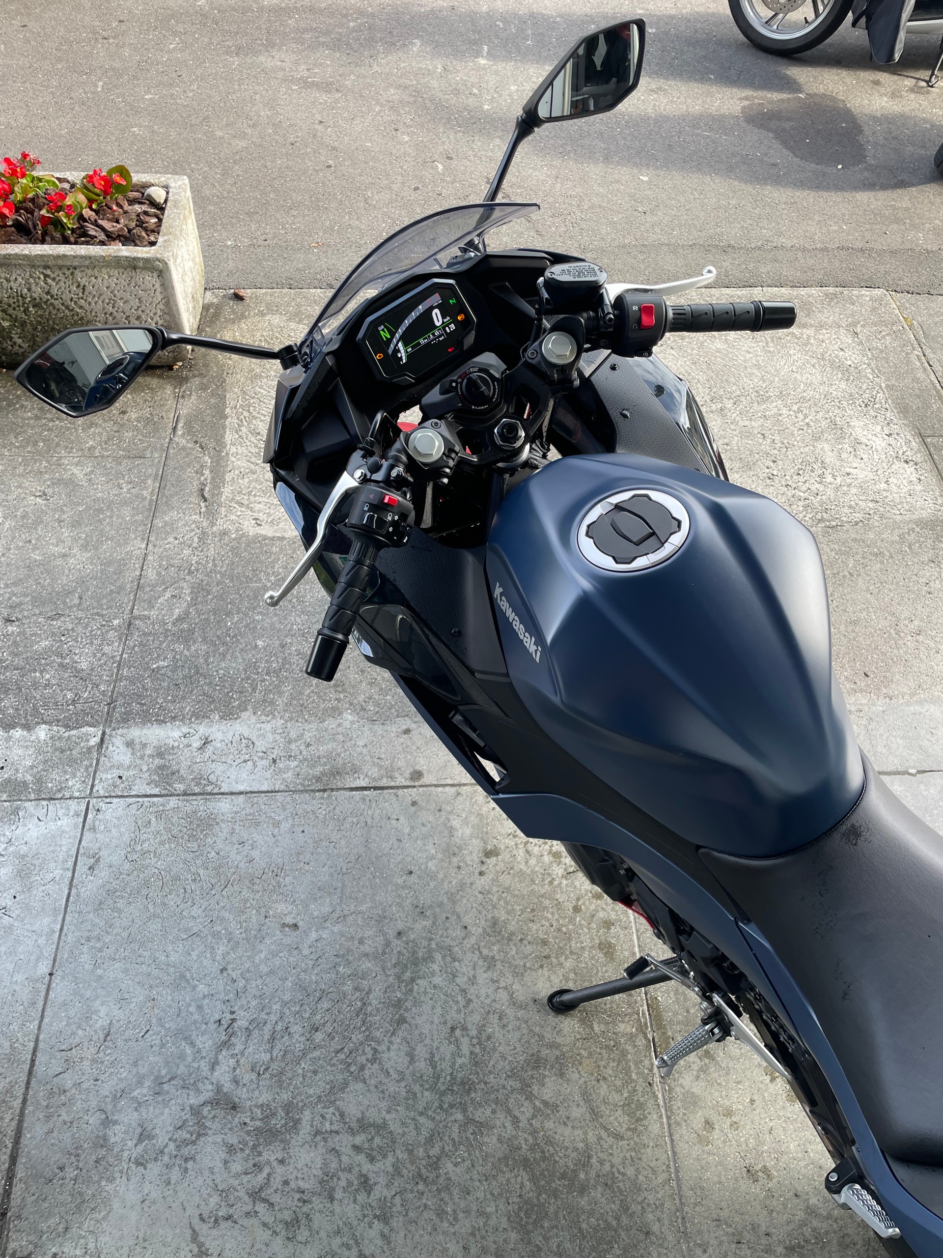 KAWASAKI Ninja 500 SE-image-3