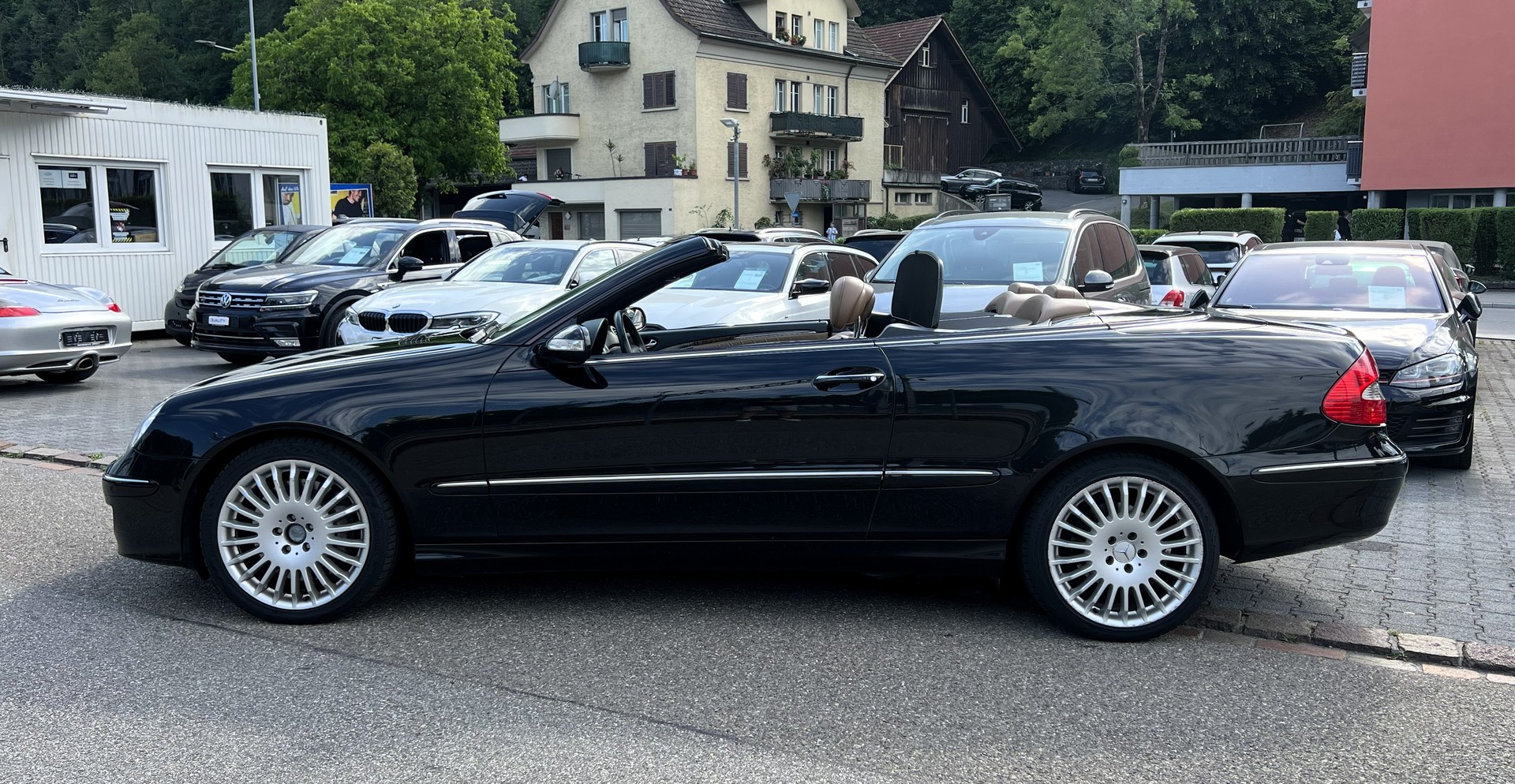 MERCEDES-BENZ CLK 320 CDI Avantgarde-showroom-element-1