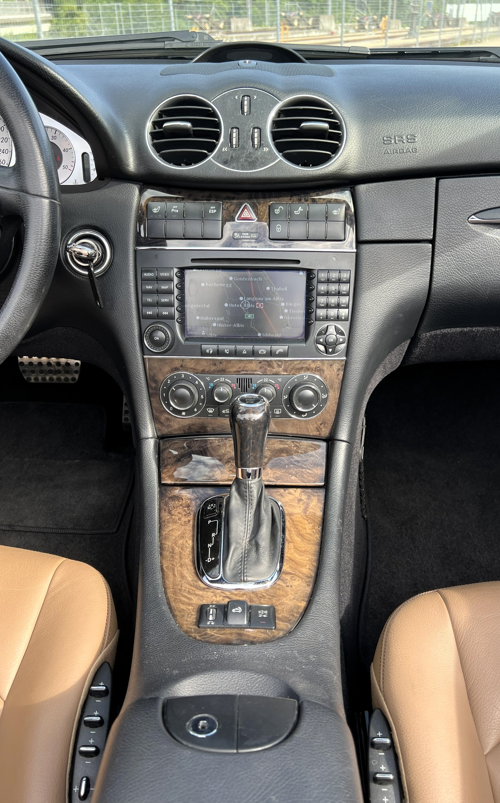 MERCEDES-BENZ CLK 320 CDI Avantgarde-image-19