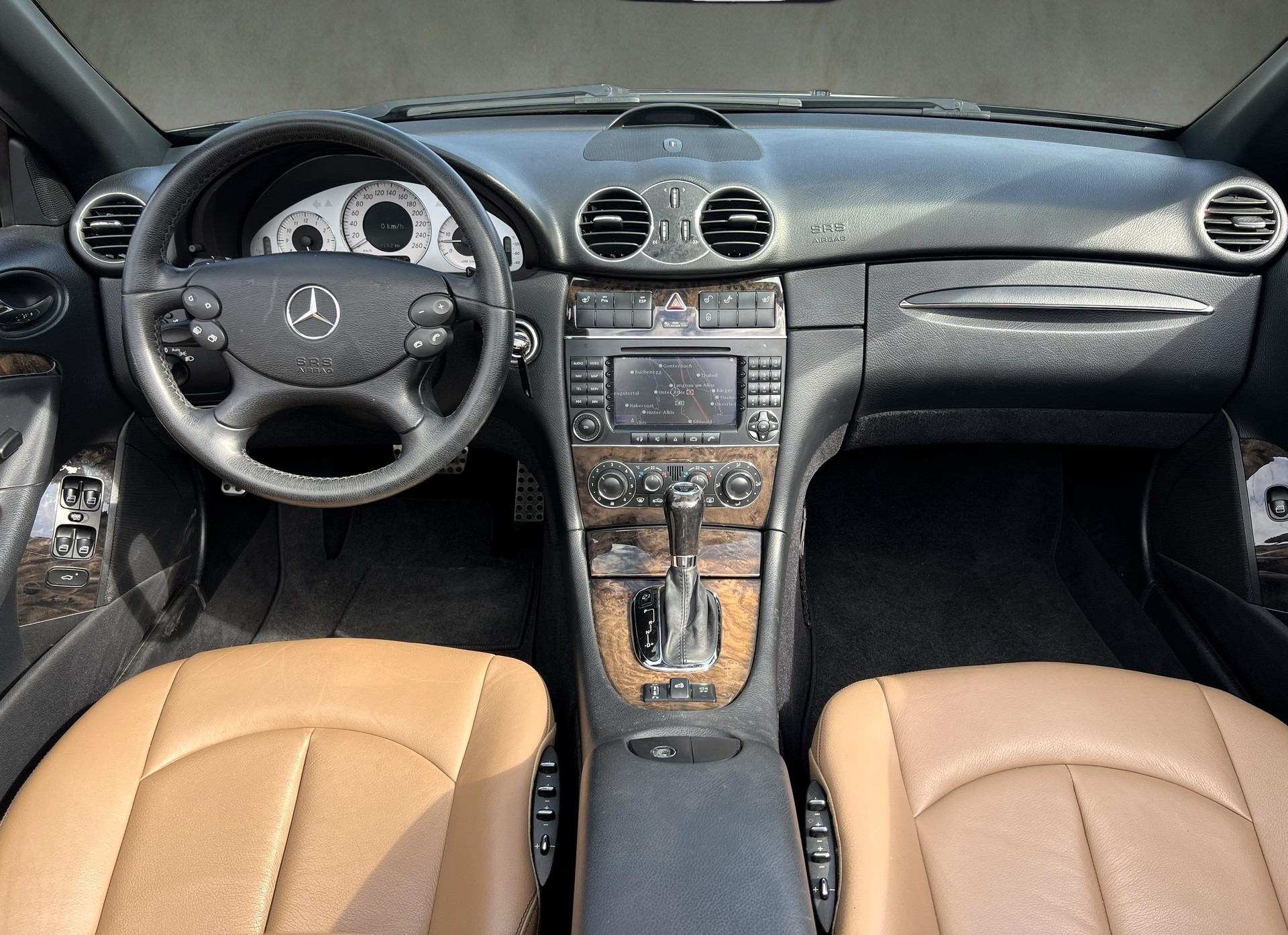 MERCEDES-BENZ CLK 320 CDI Avantgarde-image-22
