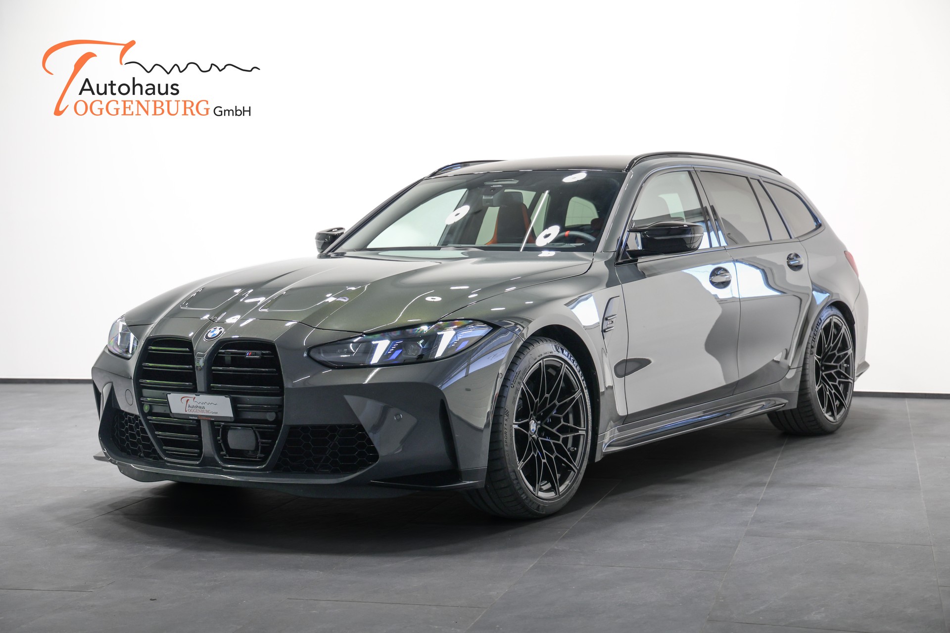 BMW M3 Touring xDrive Competition M LCI *Werksgarantie bis 07.2028*Individual Dravitgrau*Carbonschalensitze*-showroom-element-1