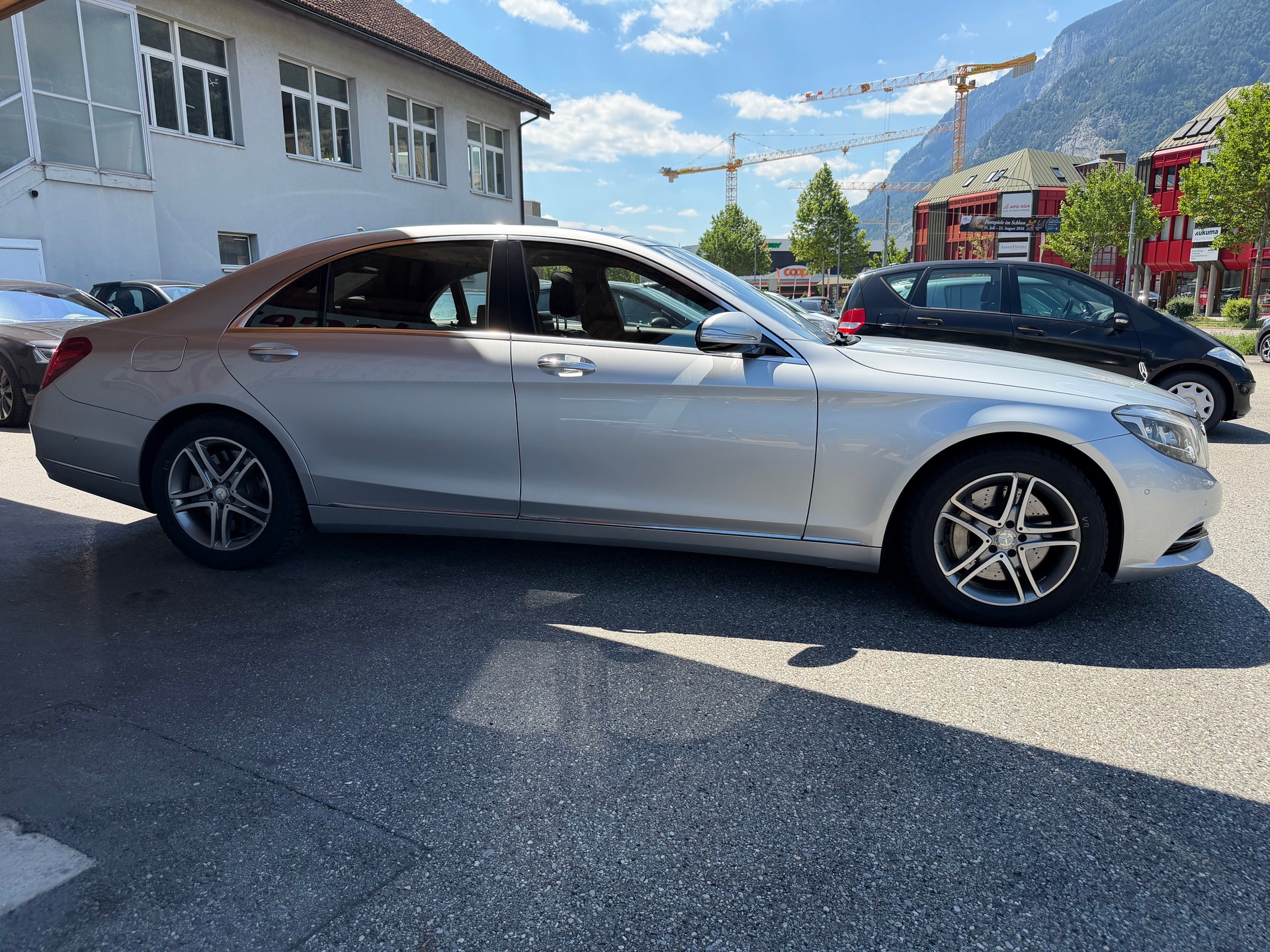 MERCEDES-BENZ S 500 L 7G-Tronic-showroom-element-3