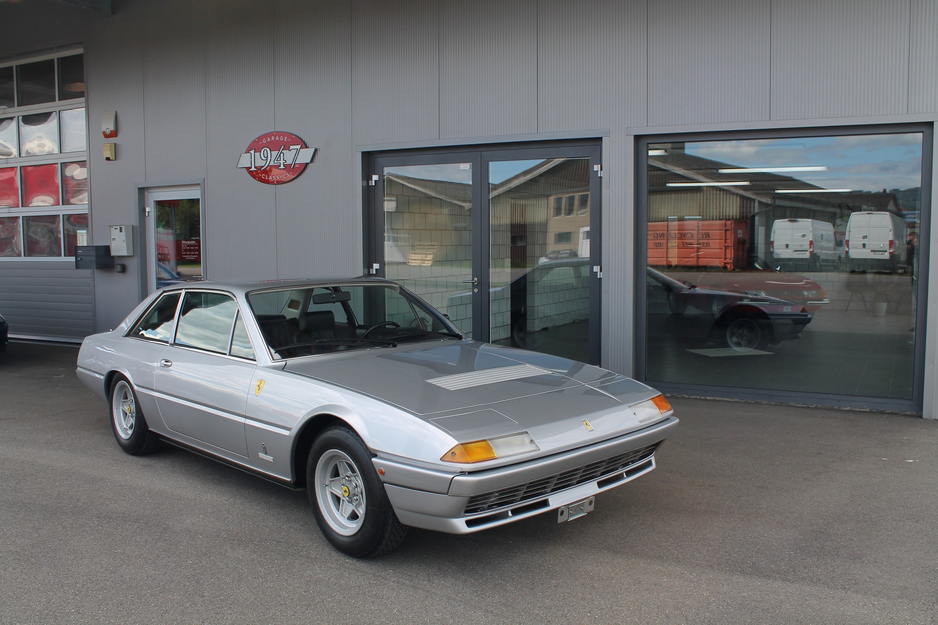 FERRARI 400