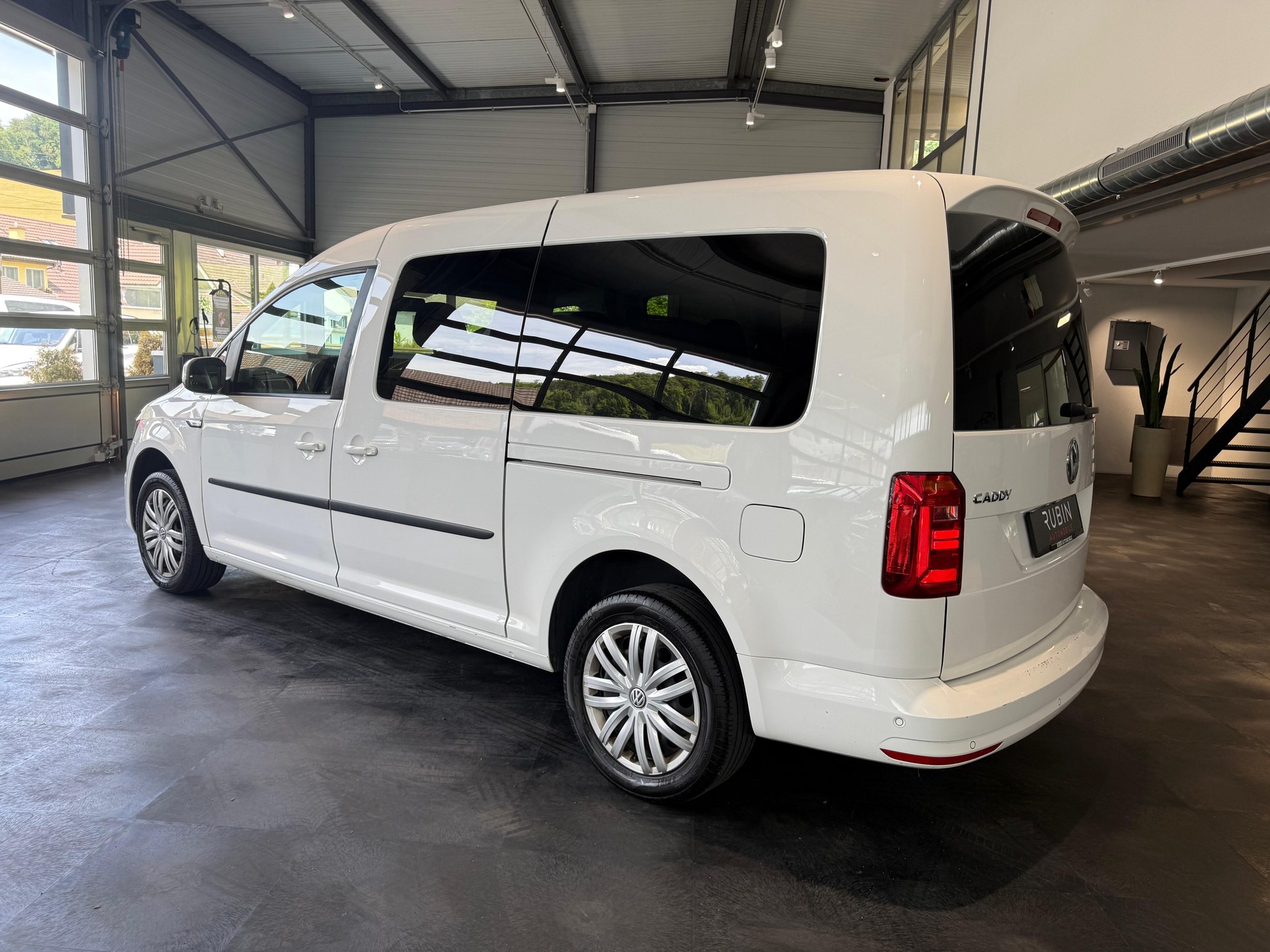 VW CaddyMaxi 1.4 TSI Liberty DSG-showroom-element-2