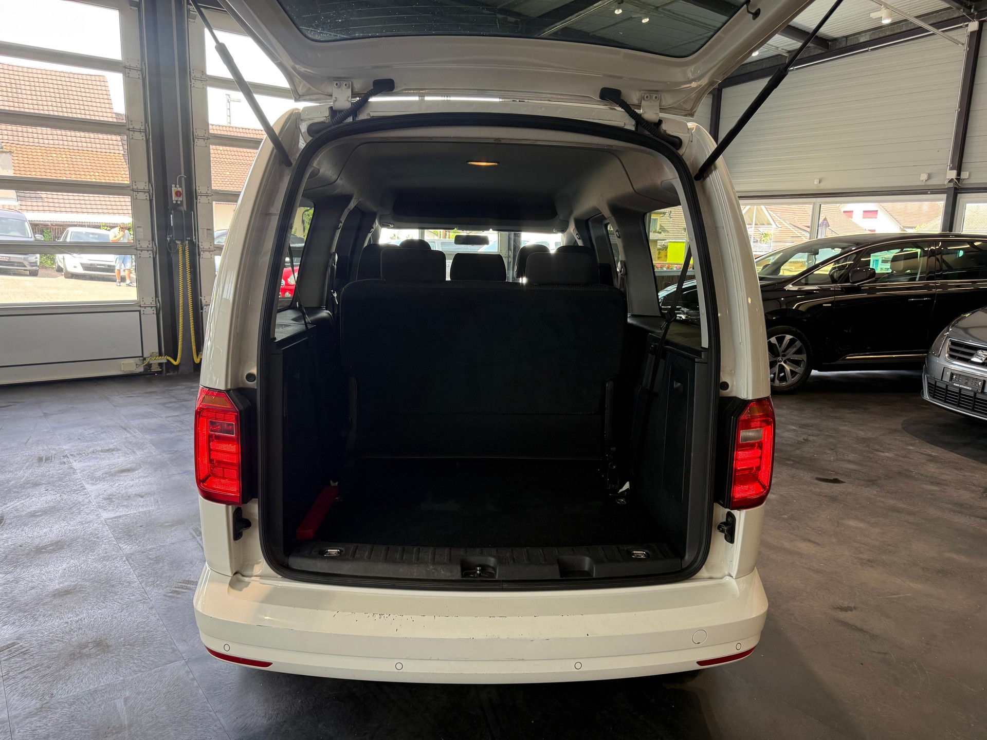 VW CaddyMaxi 1.4 TSI Liberty DSG-image-4