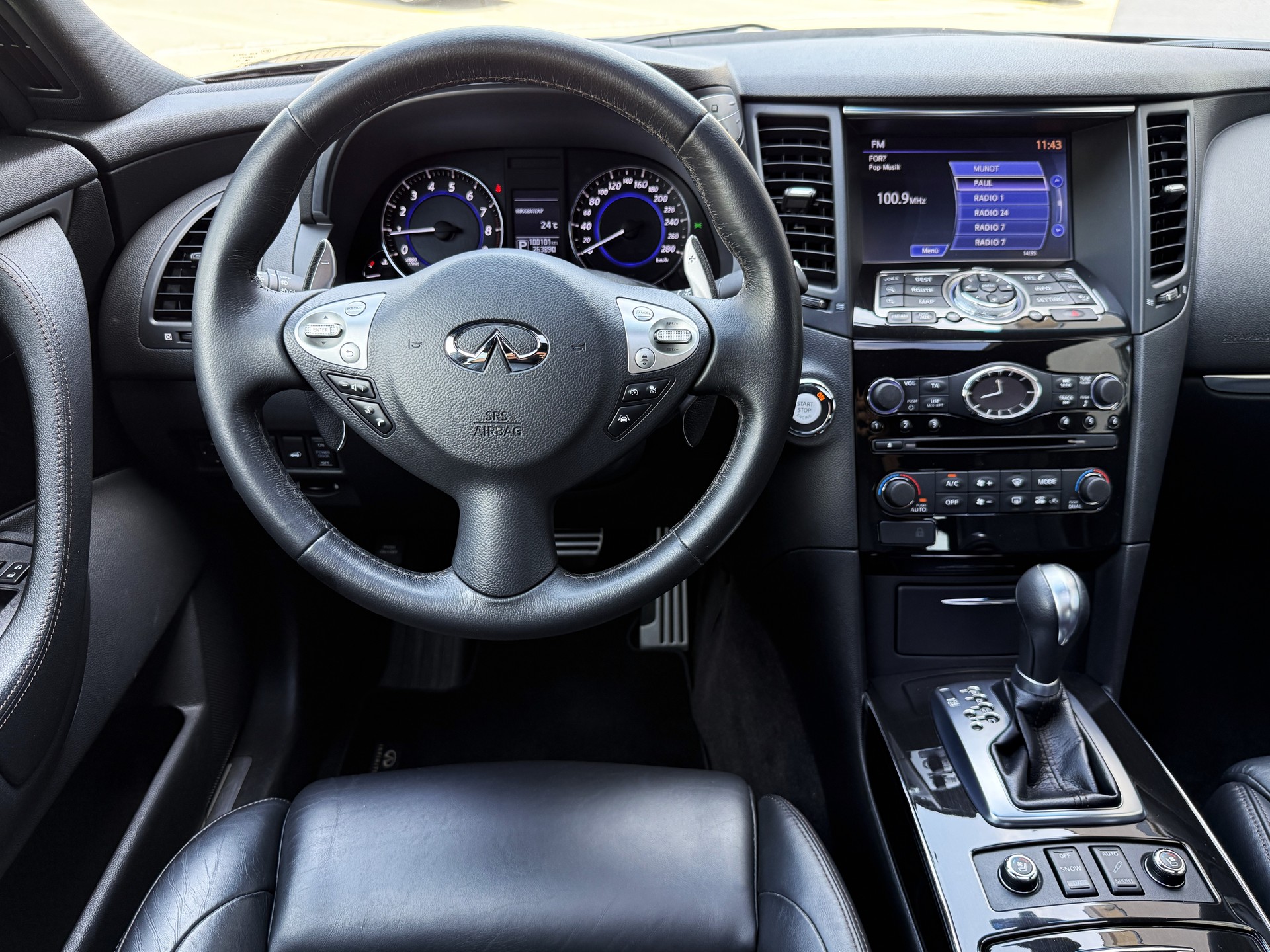 INFINITI QX70 3.7 S Premium AWD Automatic - *2.HAND* - *VOLLAUSSTATTUNG* - *8-FACH 21" RÄDER* - *GARANTIE*-image-19