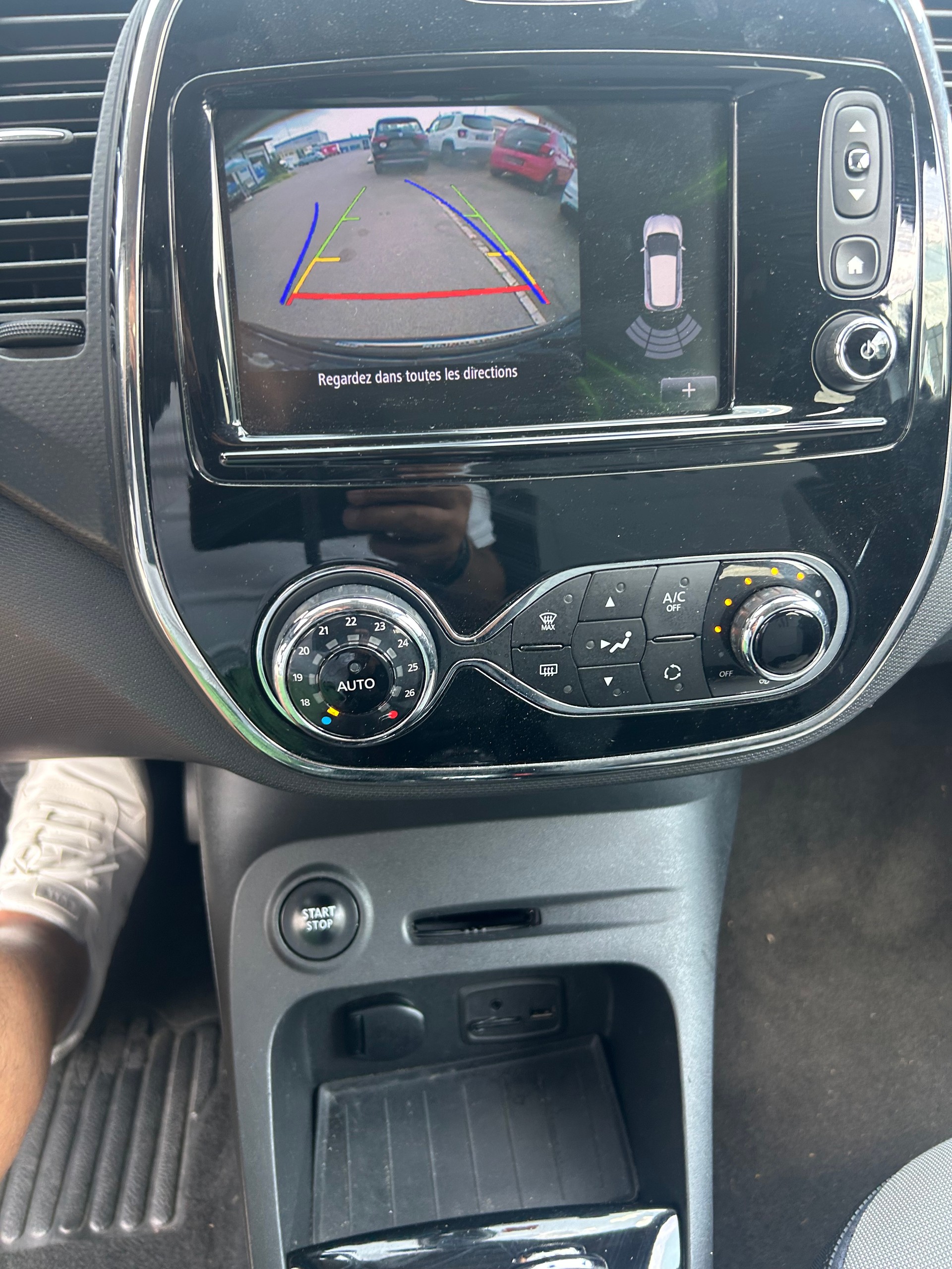 RENAULT Captur 1.2 T 16V Swiss Edition EDC-showroom-element-3