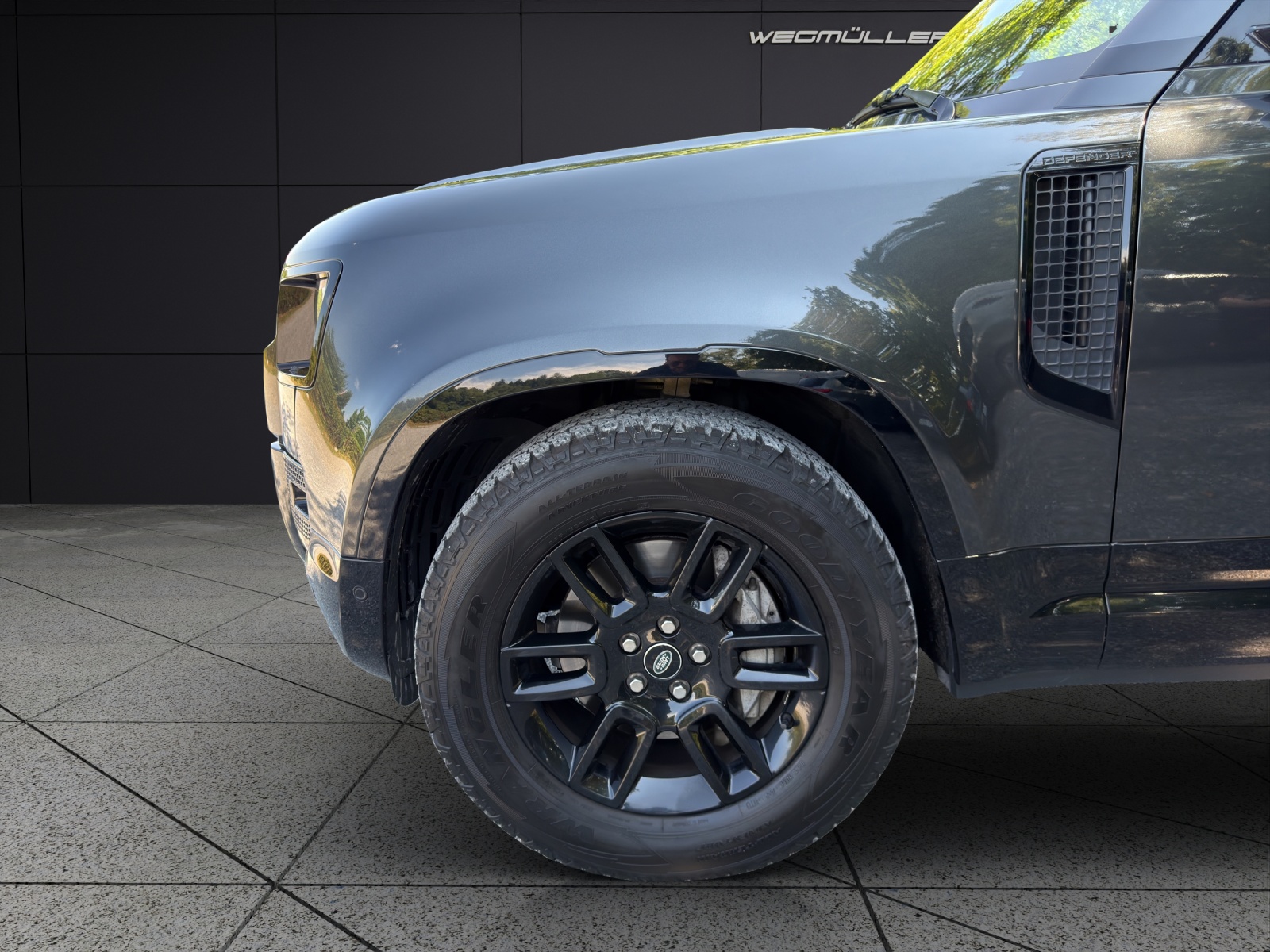 LAND ROVER Defender 110 P400 I6 X-Dynamic S 3.0 AT8-image-8