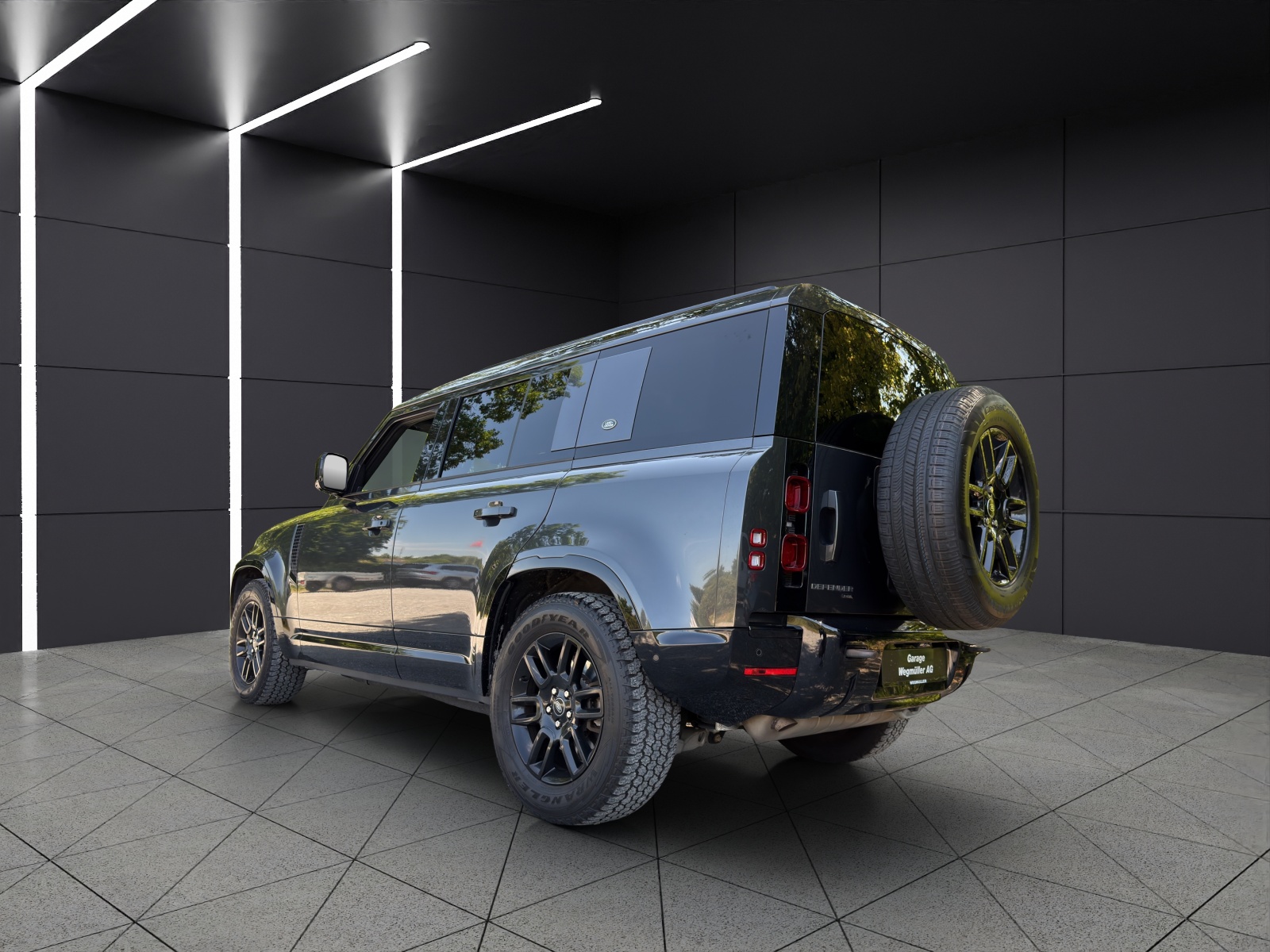 LAND ROVER Defender 110 P400 I6 X-Dynamic S 3.0 AT8-image-4