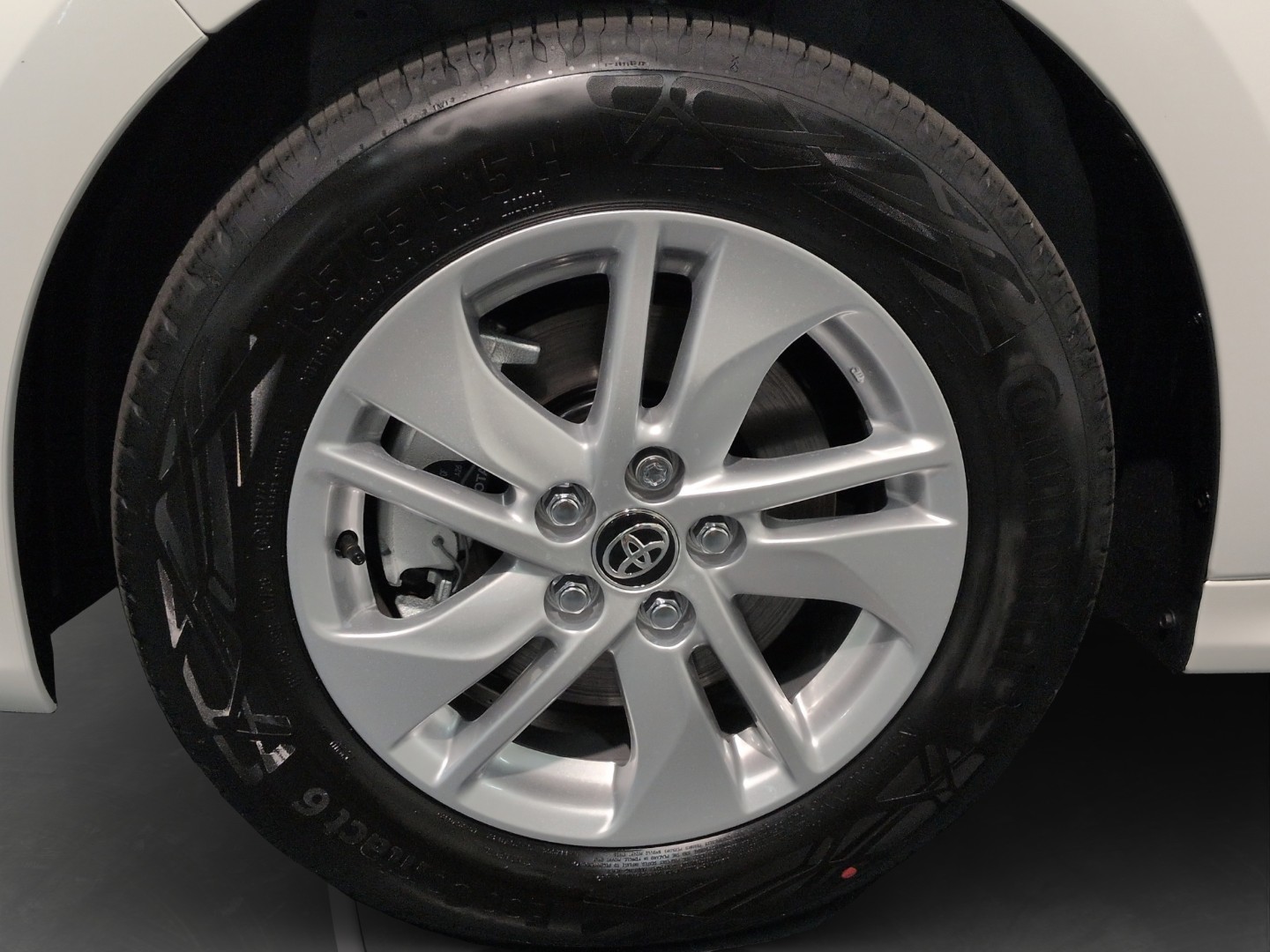 TOYOTA Yaris 1.5 Comfort e-CVT-image-25