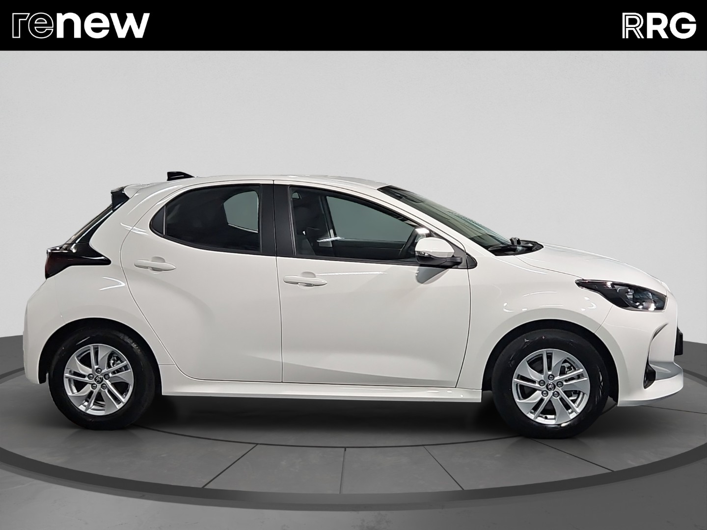 TOYOTA Yaris 1.5 Comfort e-CVT-showroom-element-1