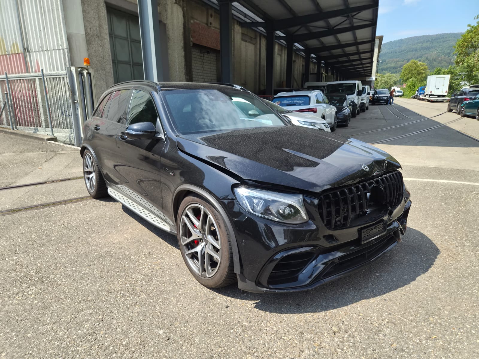 MERCEDES-BENZ GLC 63 S AMG 4Matic+ 9G-Tronic-showroom-element-1