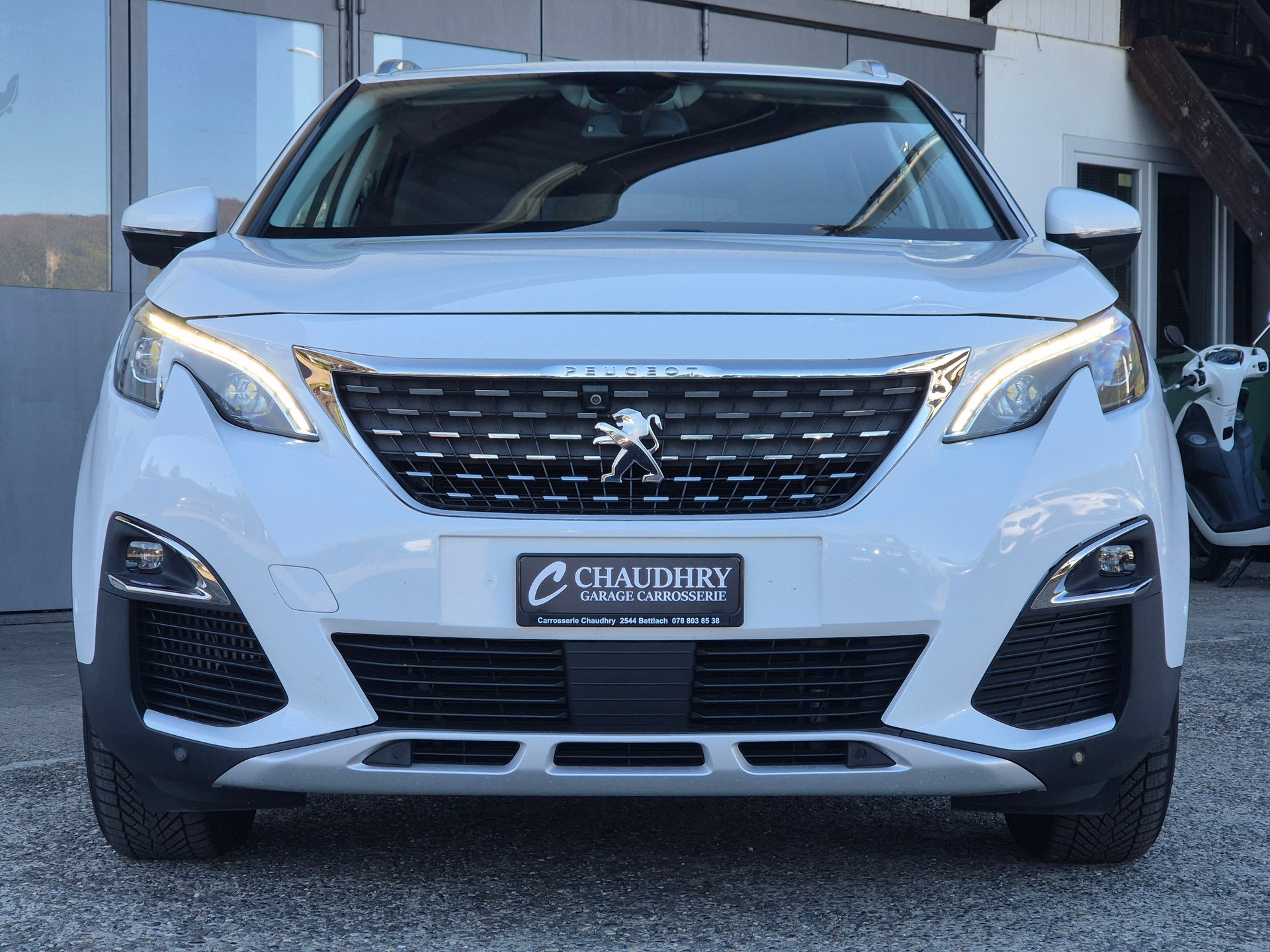 PEUGEOT 3008 1.6 THP Allure EAT-showroom-element-1