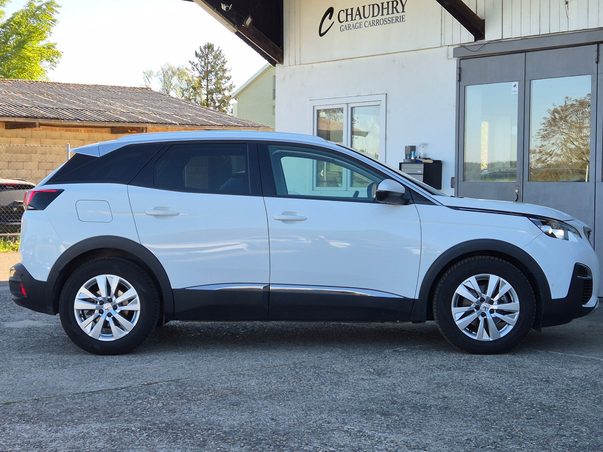 PEUGEOT 3008 1.6 THP Allure EAT-showroom-element-3