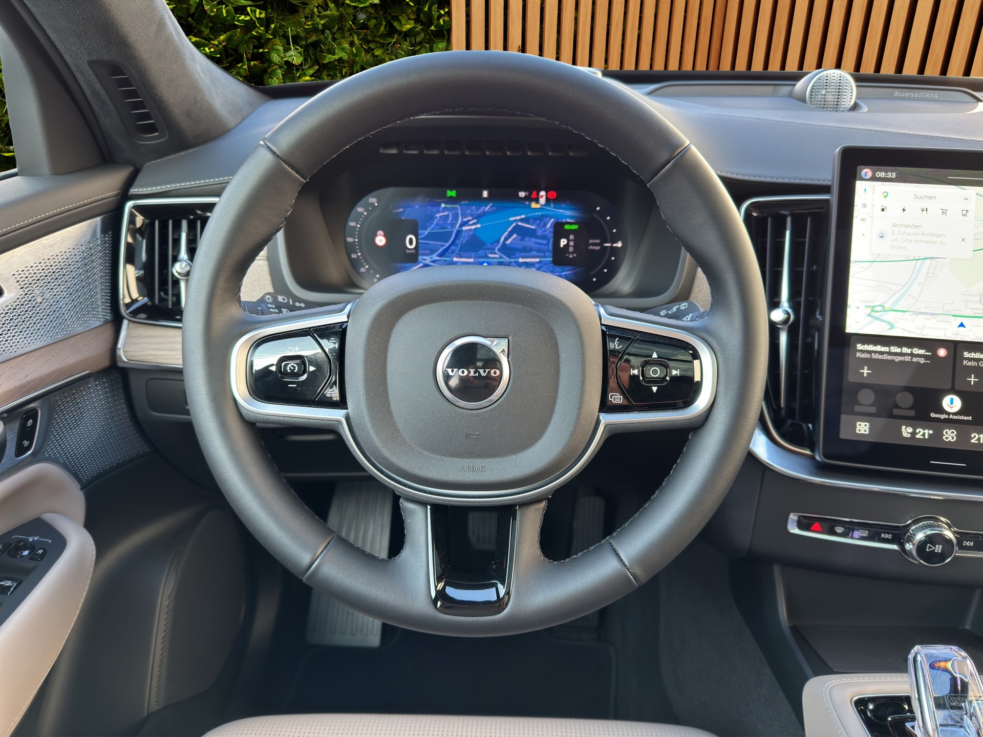 VOLVO XC90 2.0 T8 TE Ultra Bright eAWD-image-9